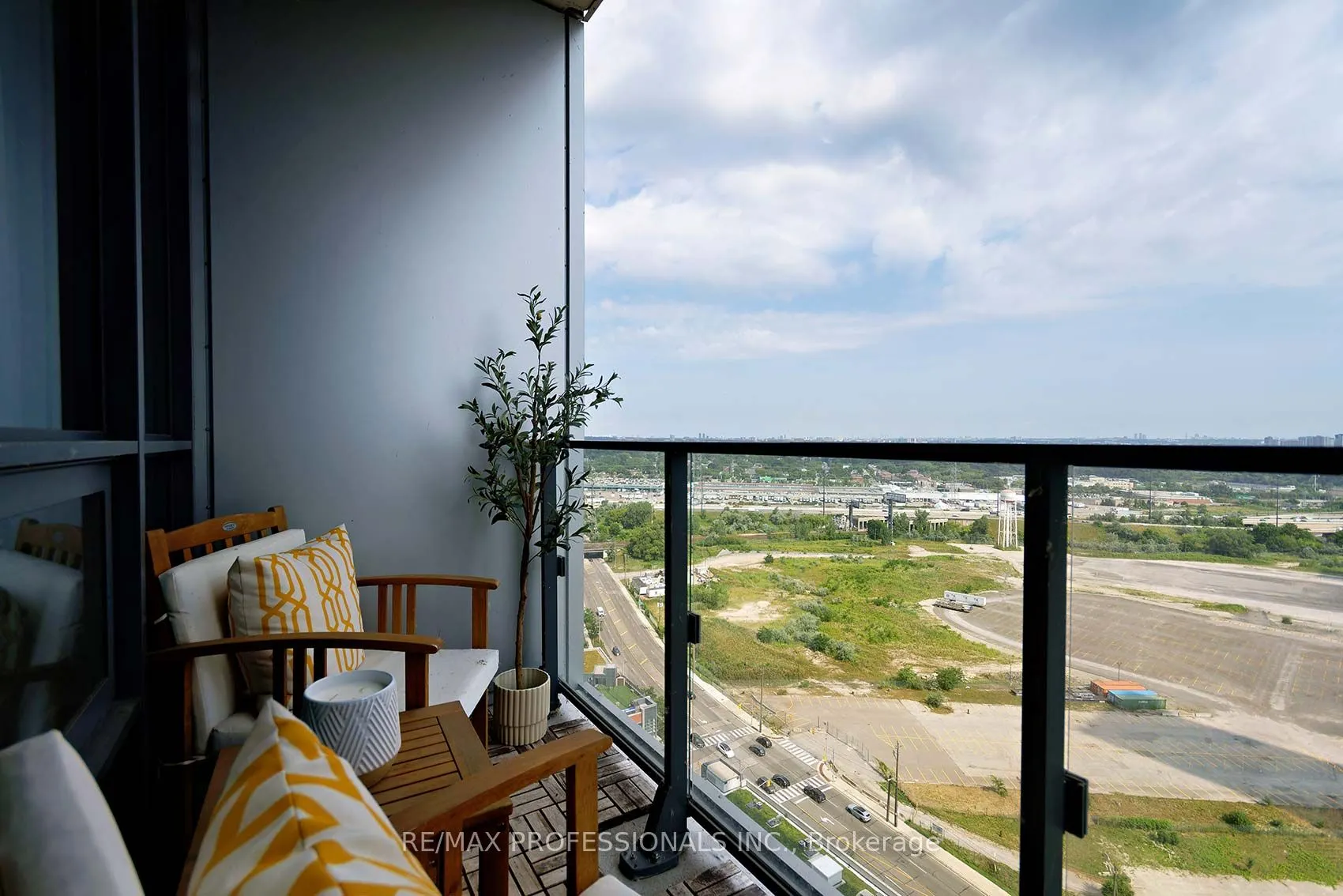 2212 Lake Shore Boulevard W, #3009