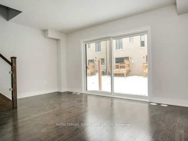 606 Mermaid Crescent