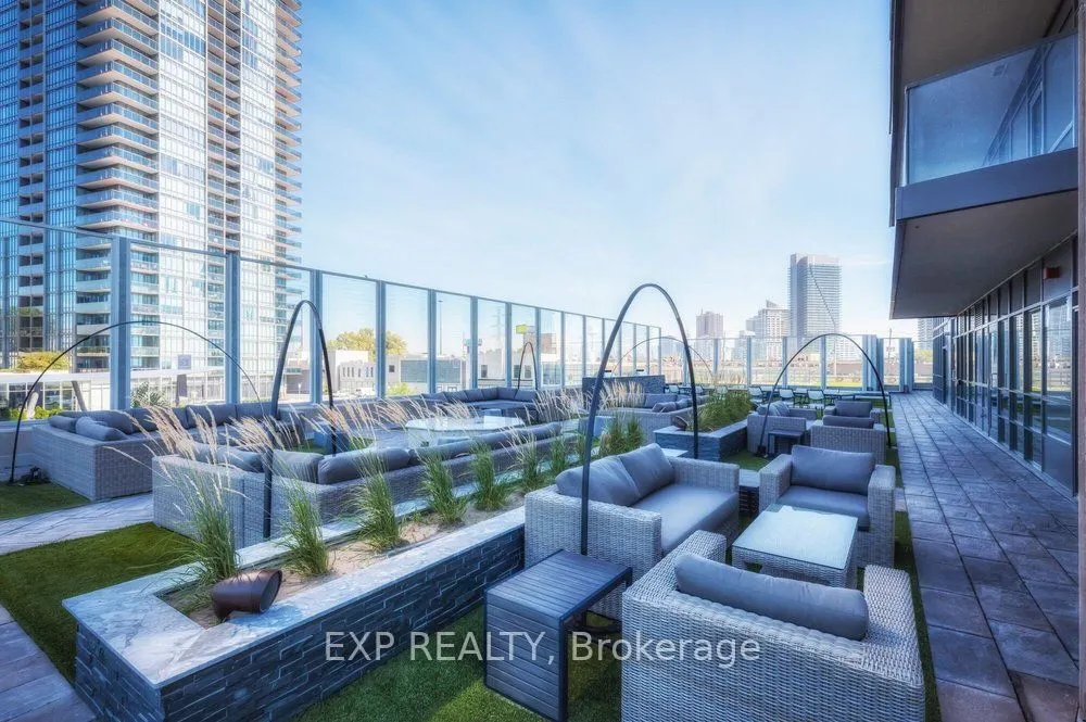 36 Park Lawn Road, #4003