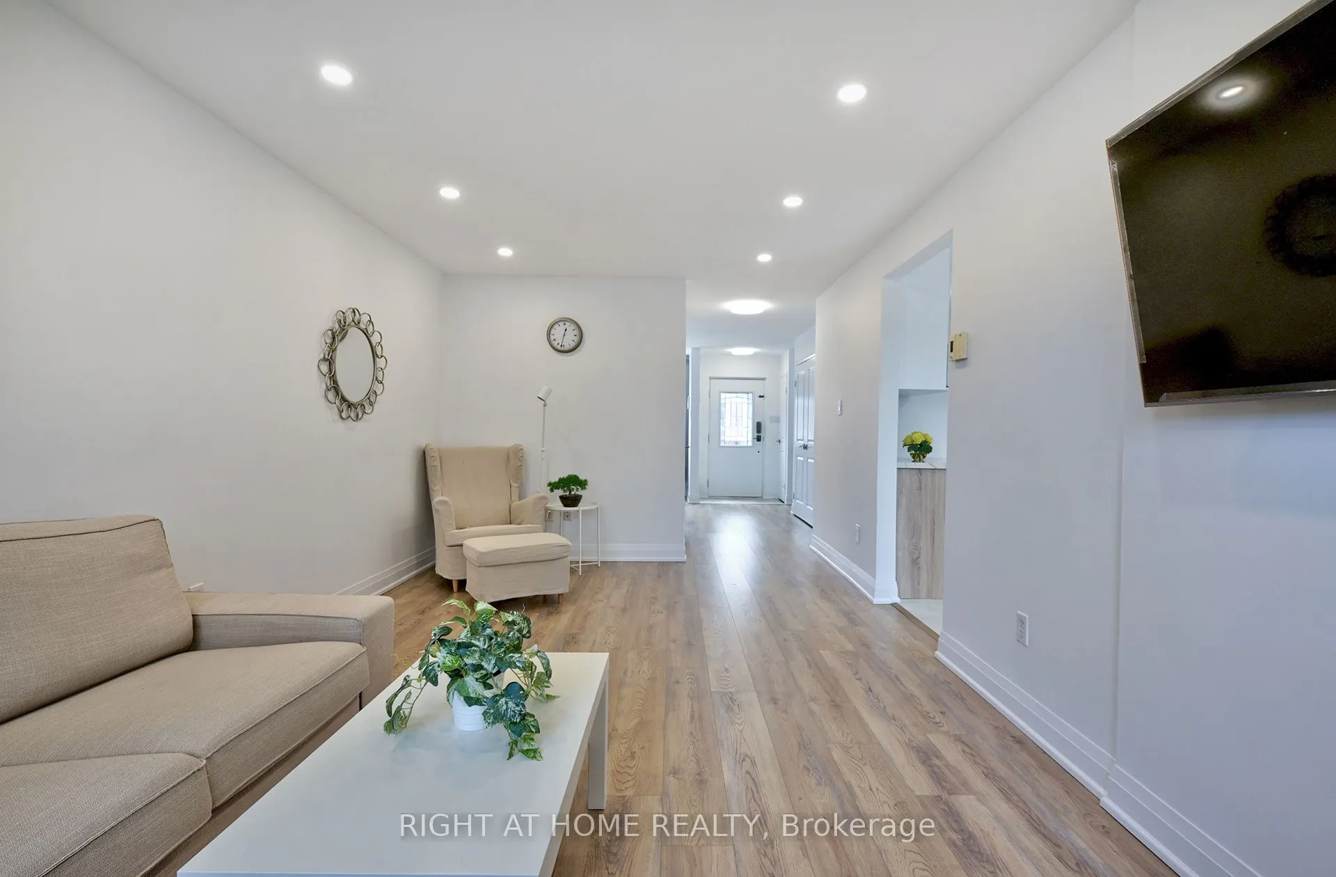 2170 Bromsgrove Road, #197