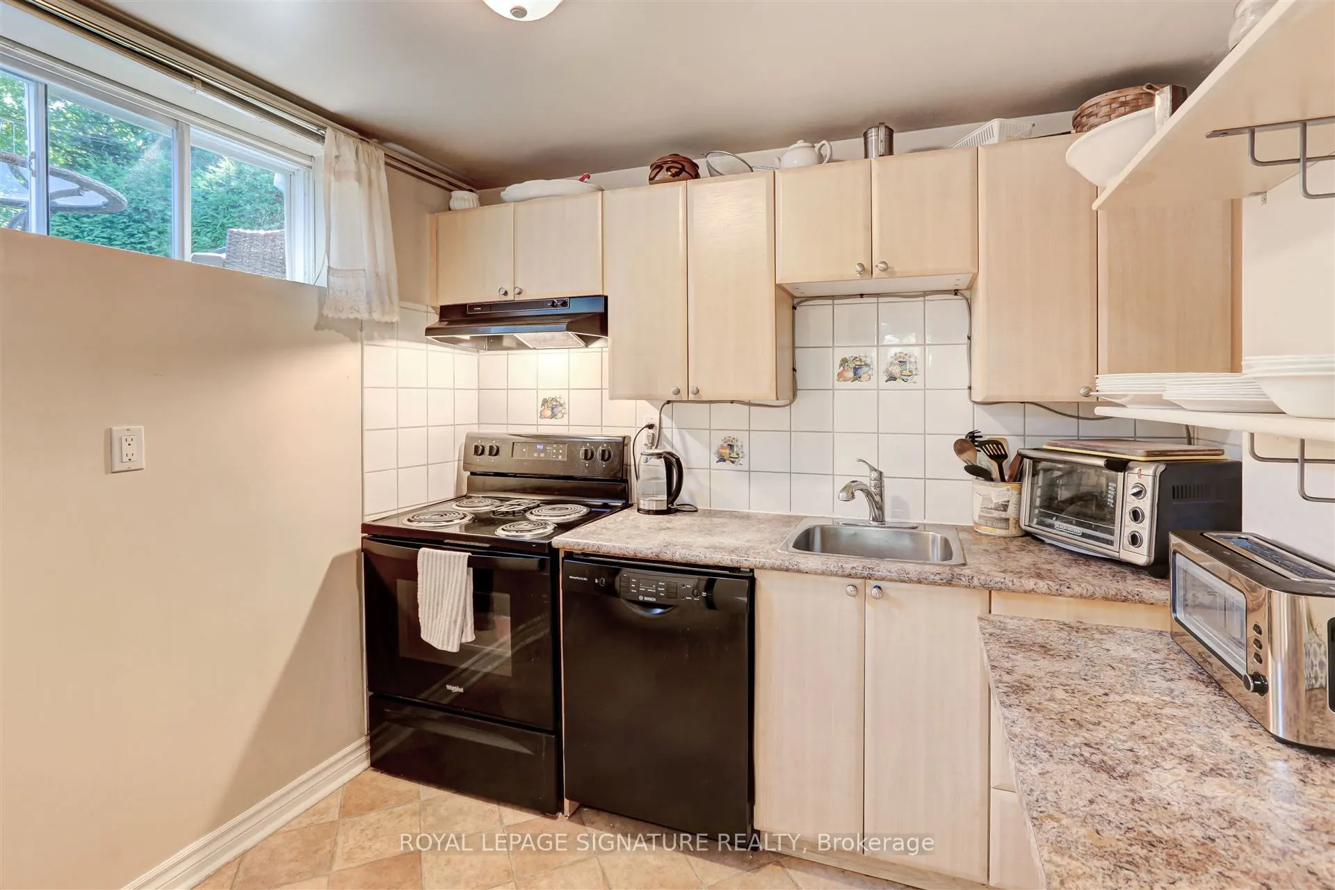 3157 The Credit Woodlands