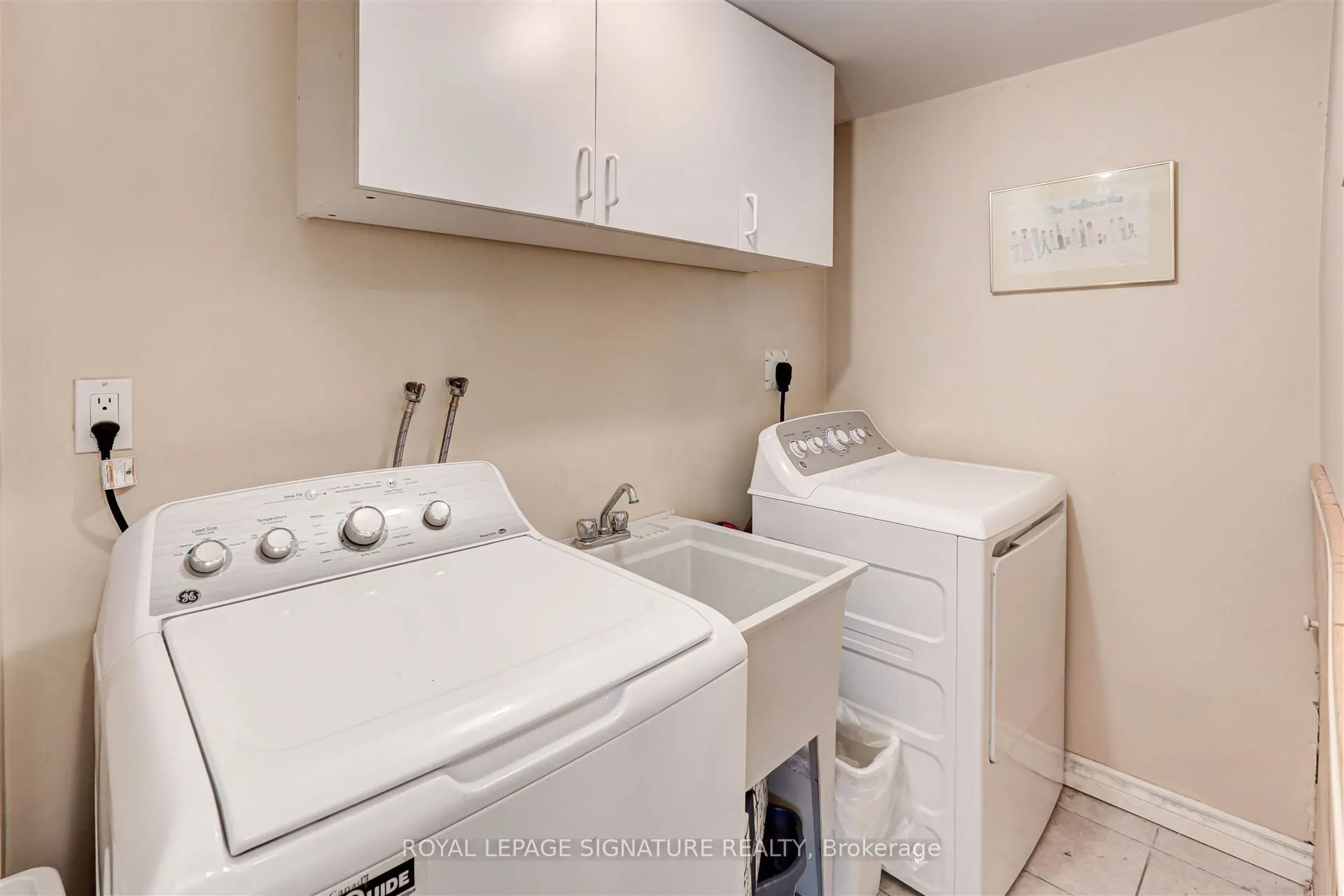 3157 The Credit Woodlands