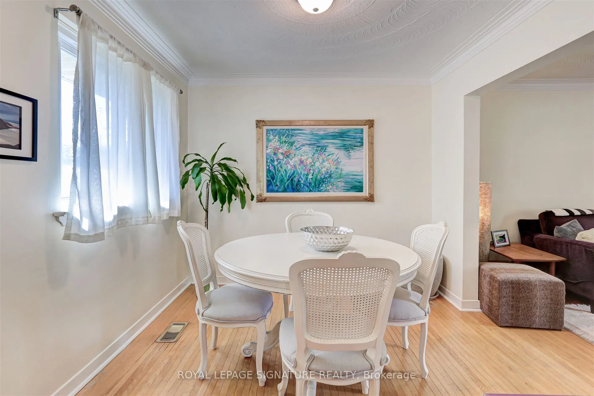 3157 The Credit Woodlands
