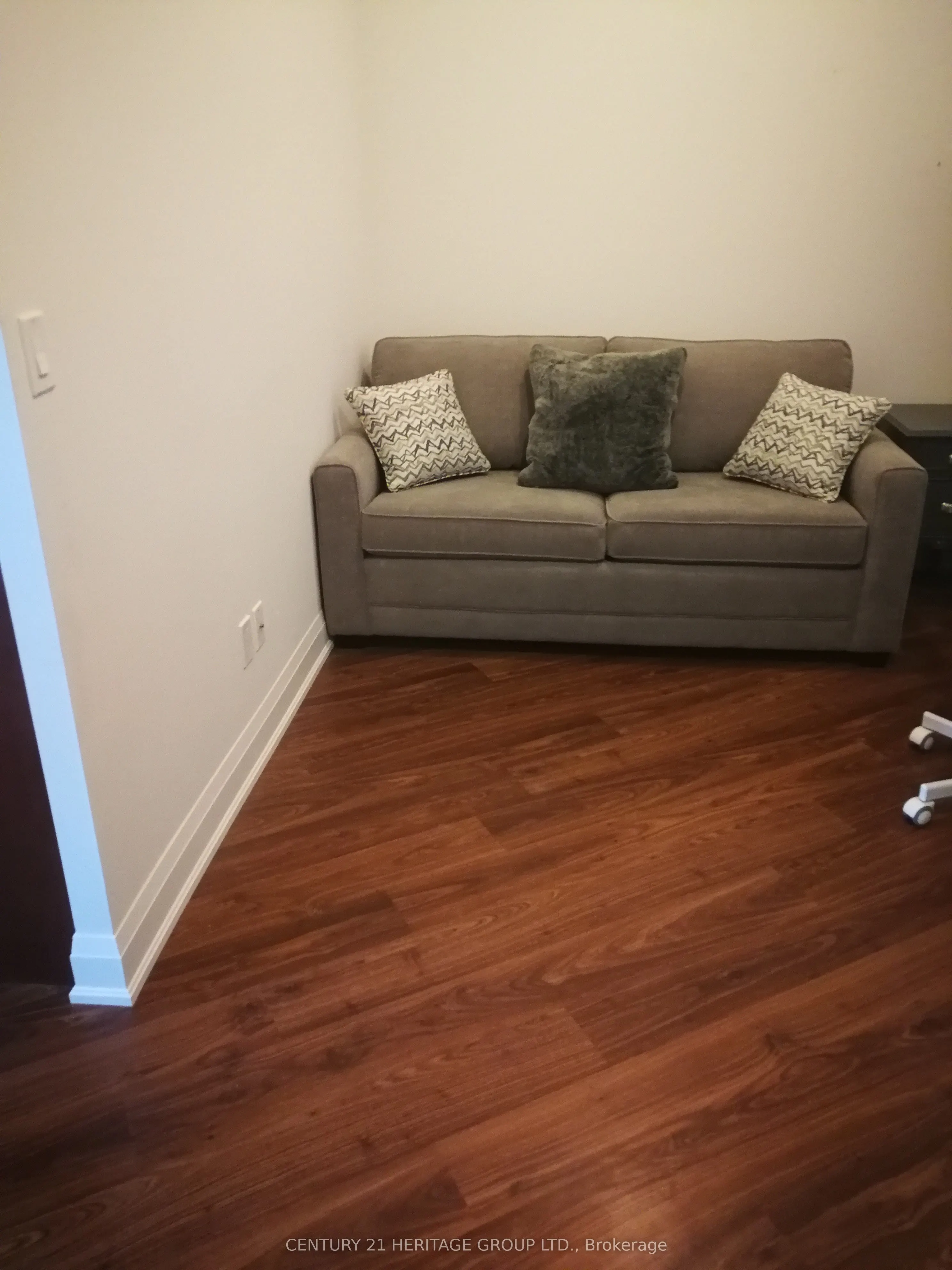 25 Fontenay Court, #1607