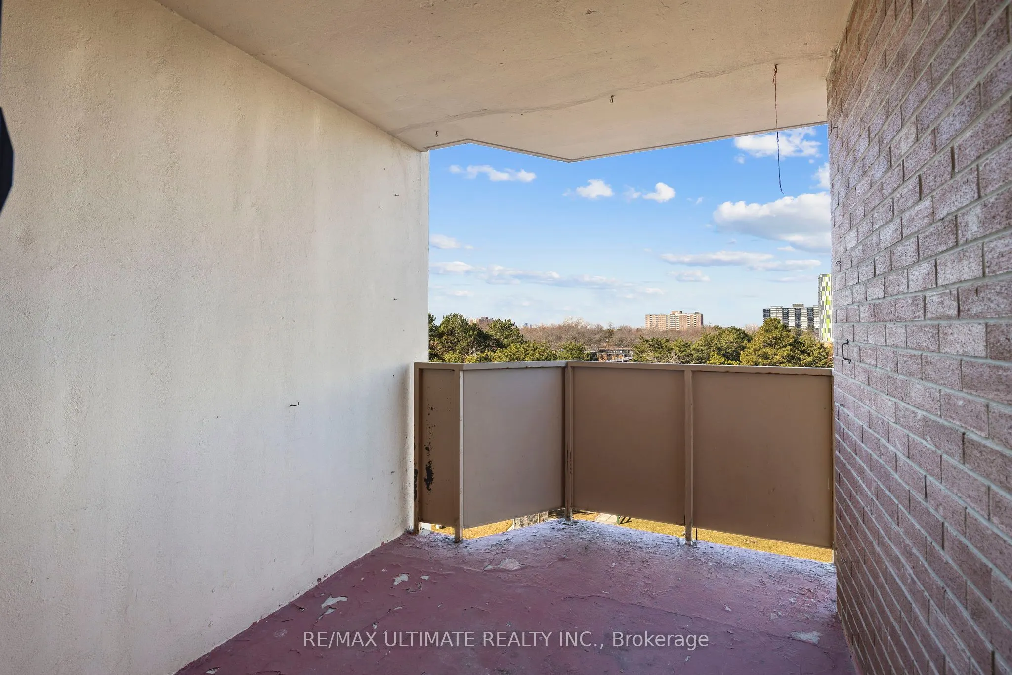 345 Driftwood Avenue, #606