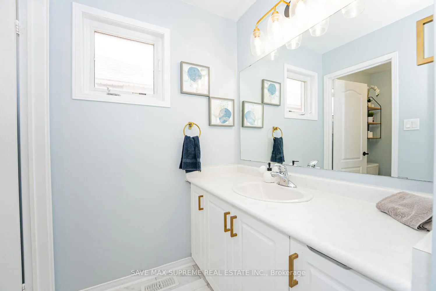 24 Silver Egret Road