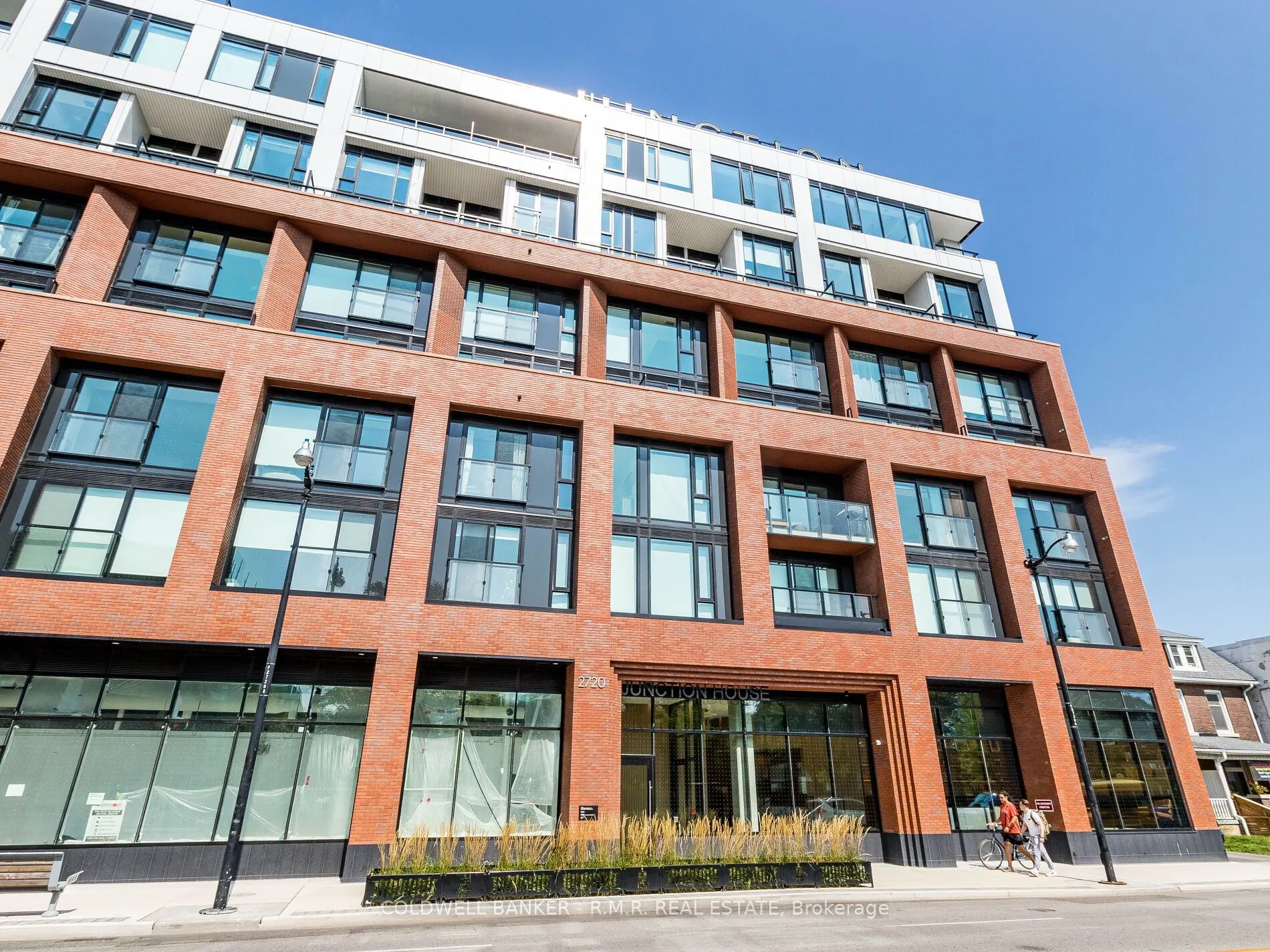 2720 Dundas Street W, #703