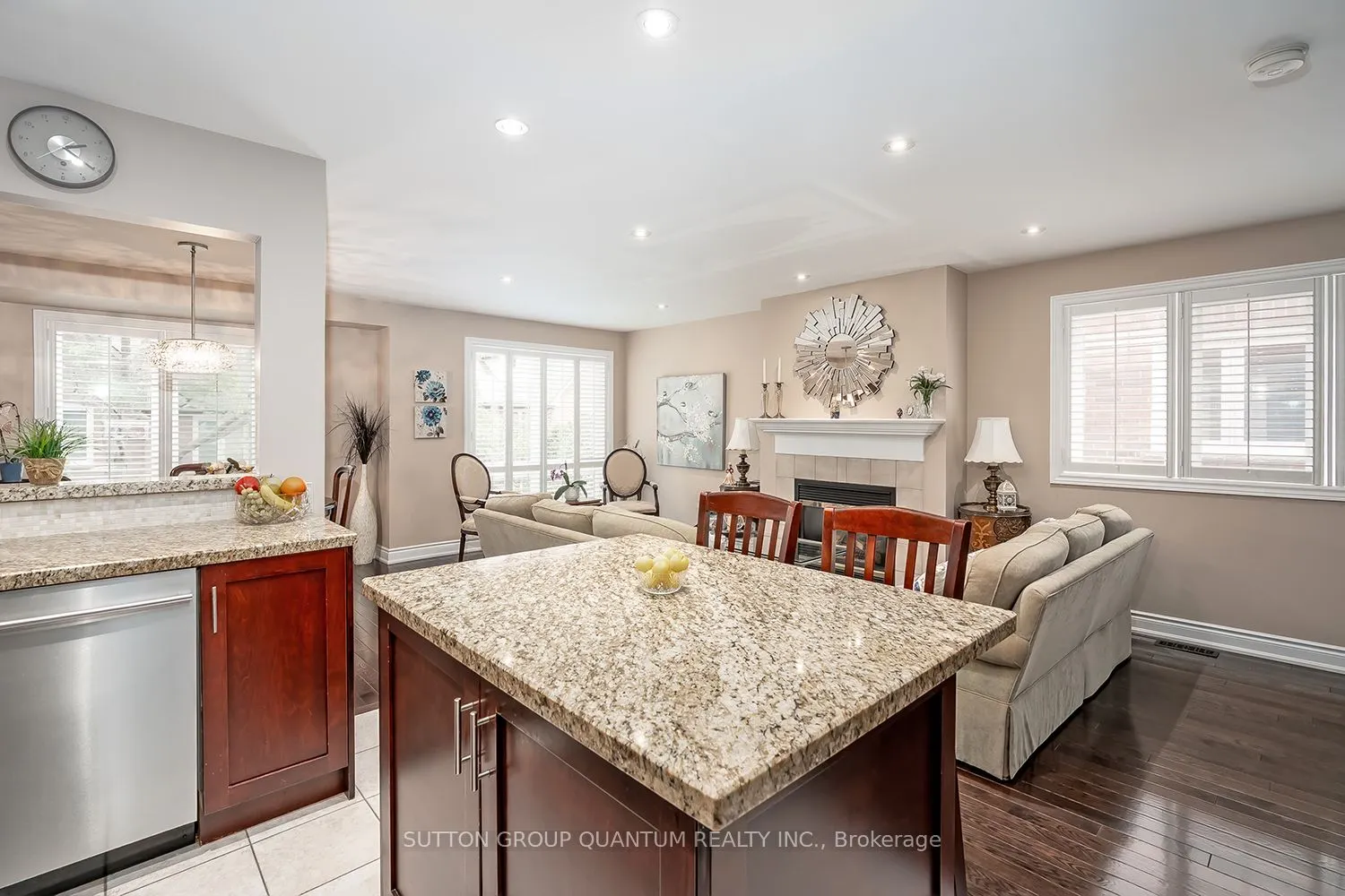 1064 Queen Street W, #35A