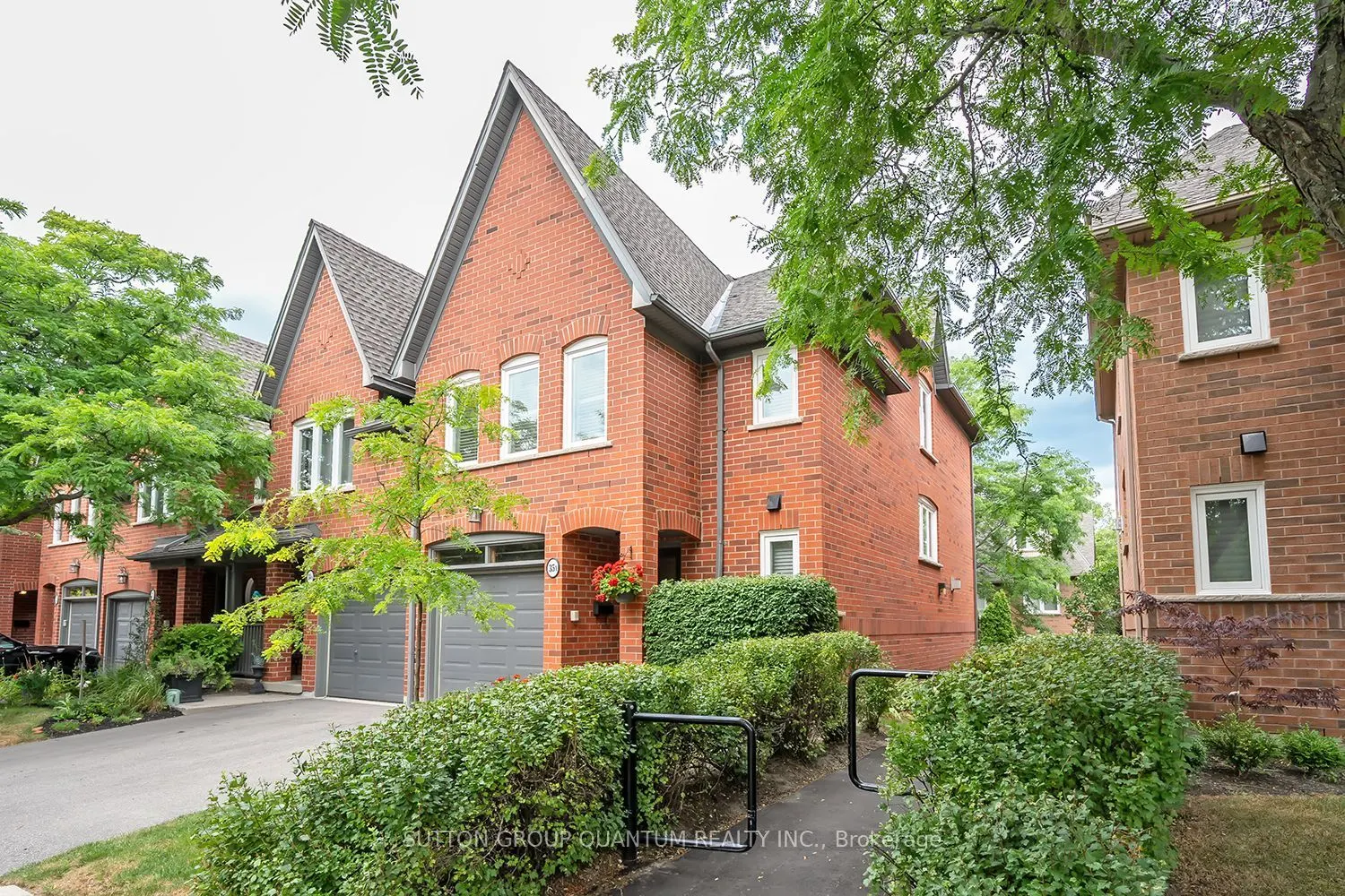 1064 Queen Street W, #35A