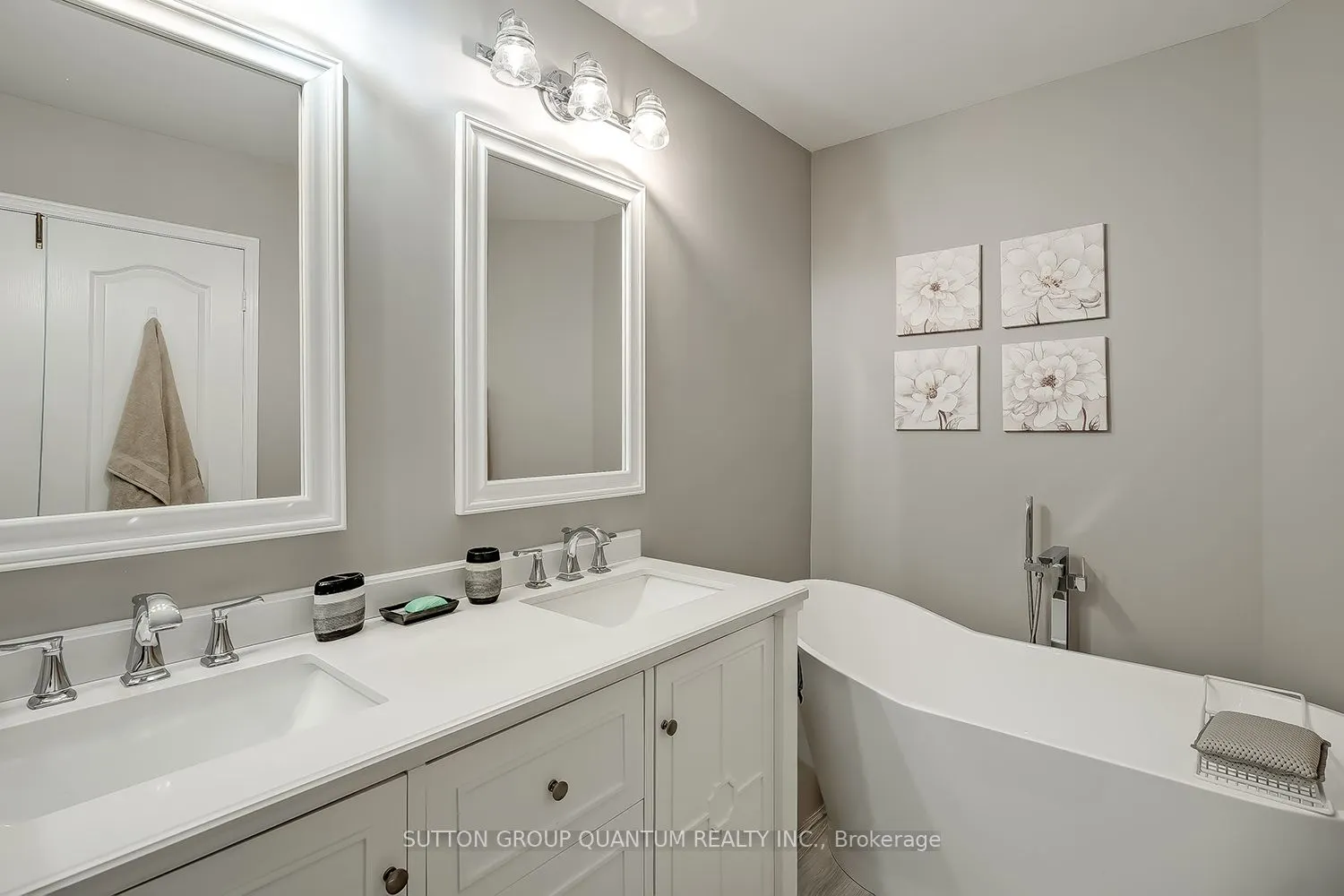 1064 Queen Street W, #35A