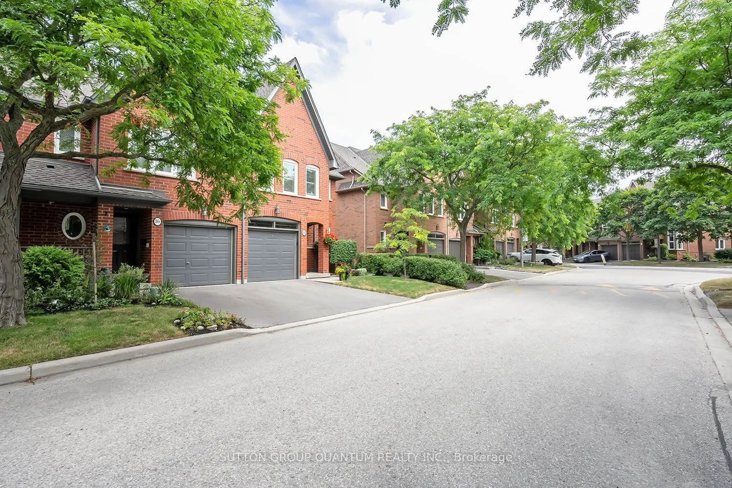 1064 Queen Street W, #35A