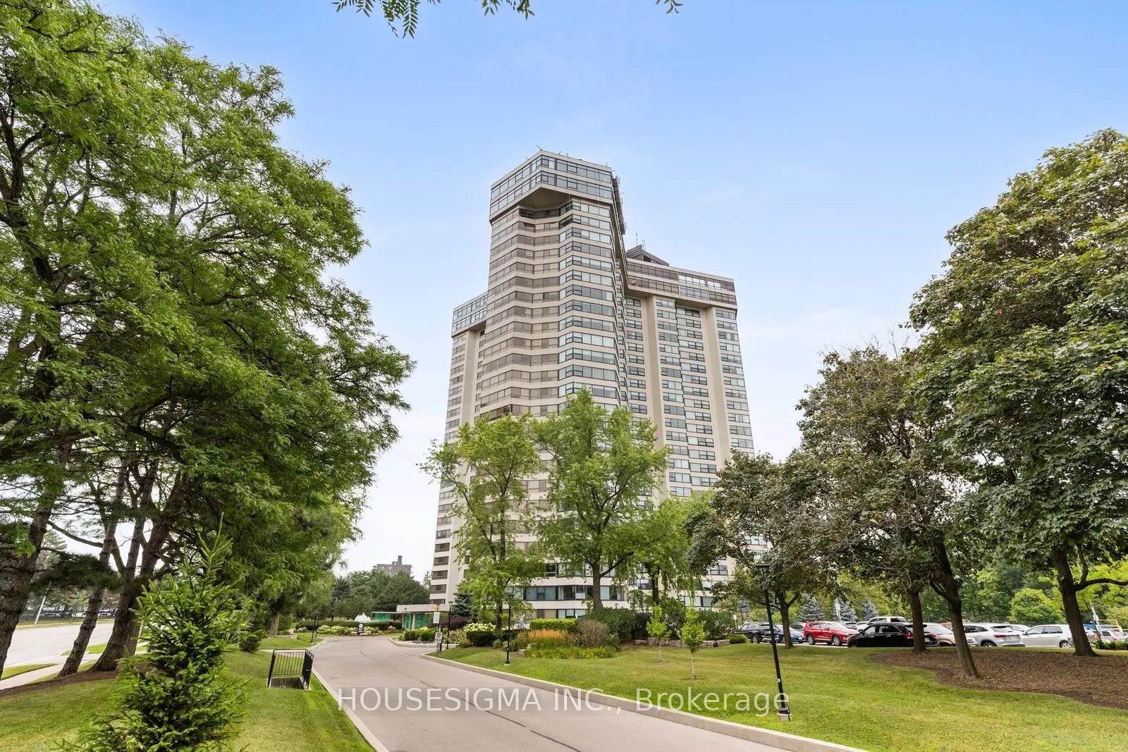 1300 Bloor Street, #2010