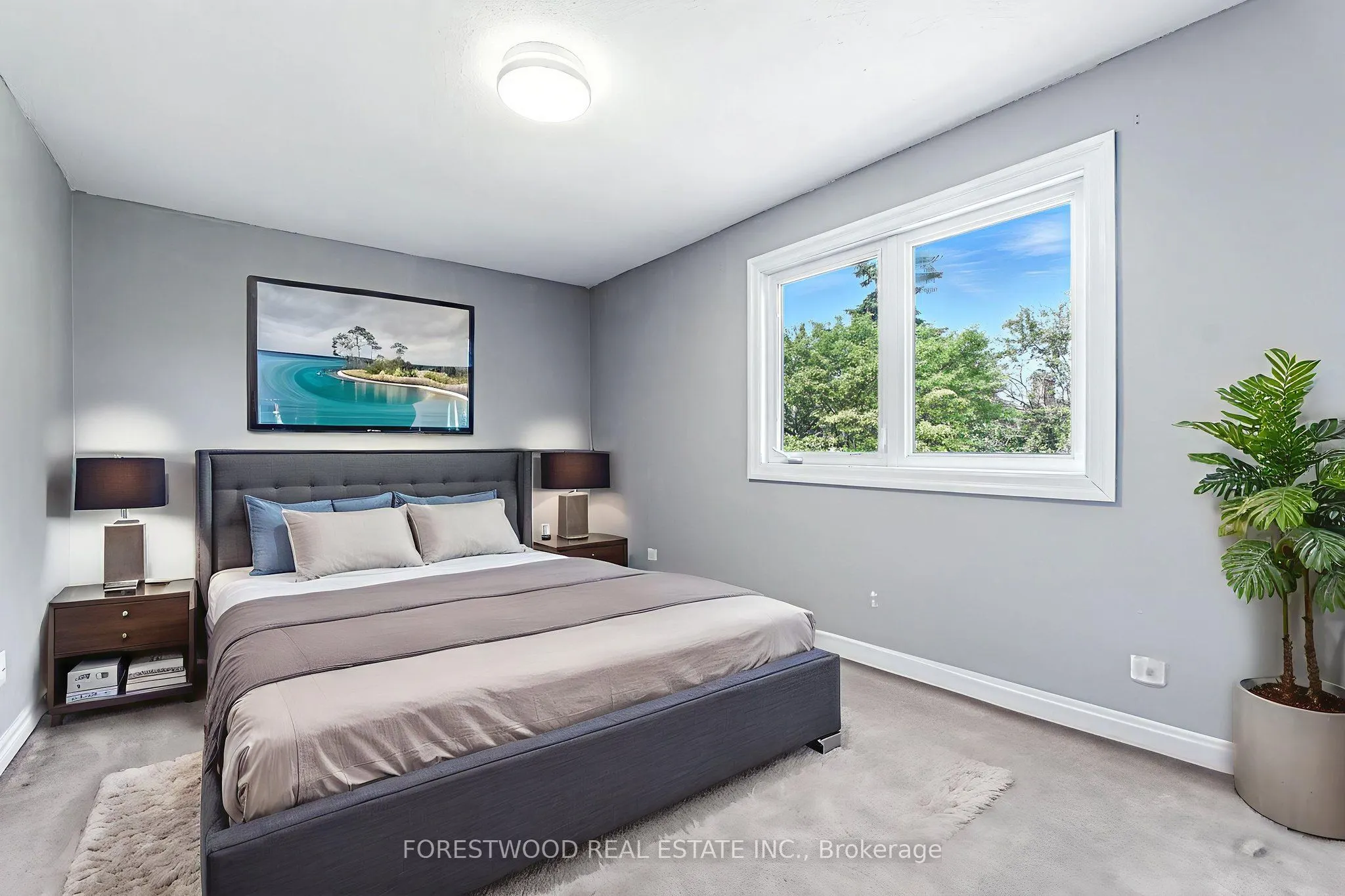 1619 Dewberry Crescent