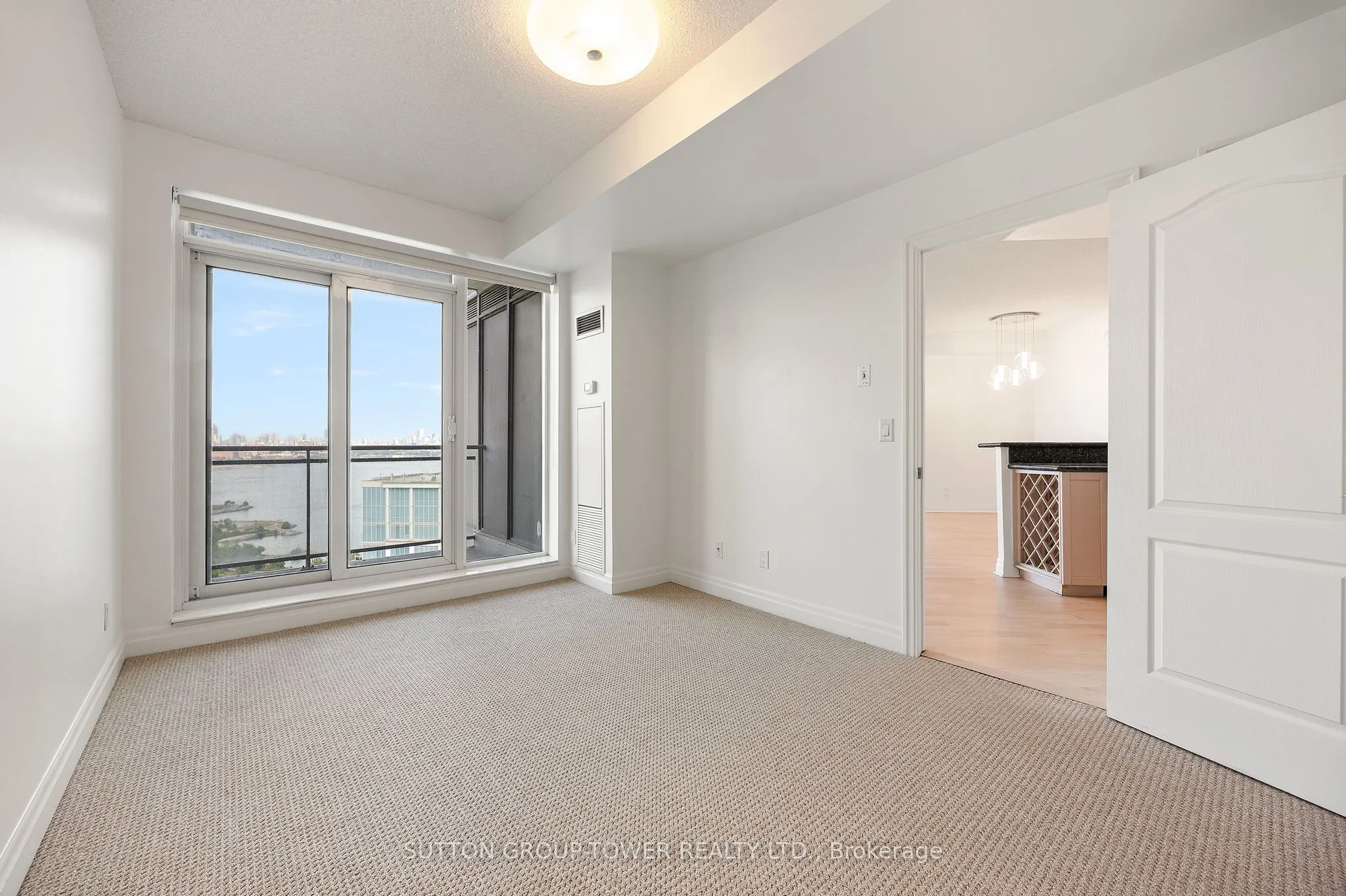 2121 Lake Shore Boulevard W, #Suite 2205
