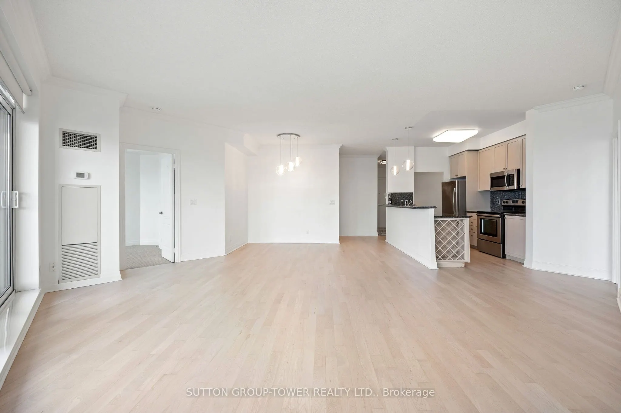 2121 Lake Shore Boulevard W, #Suite 2205