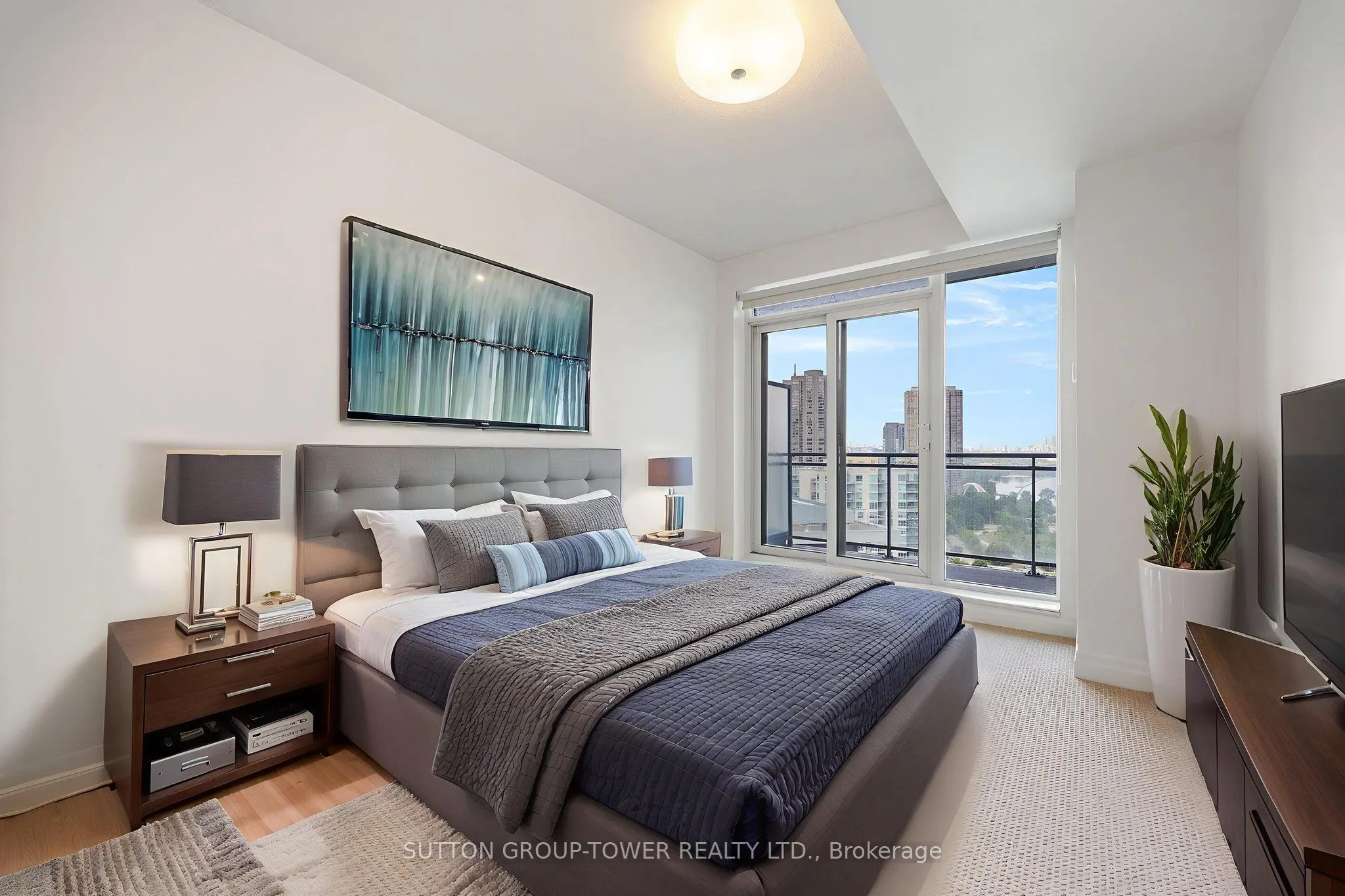 2121 Lake Shore Boulevard W, #Suite 2205