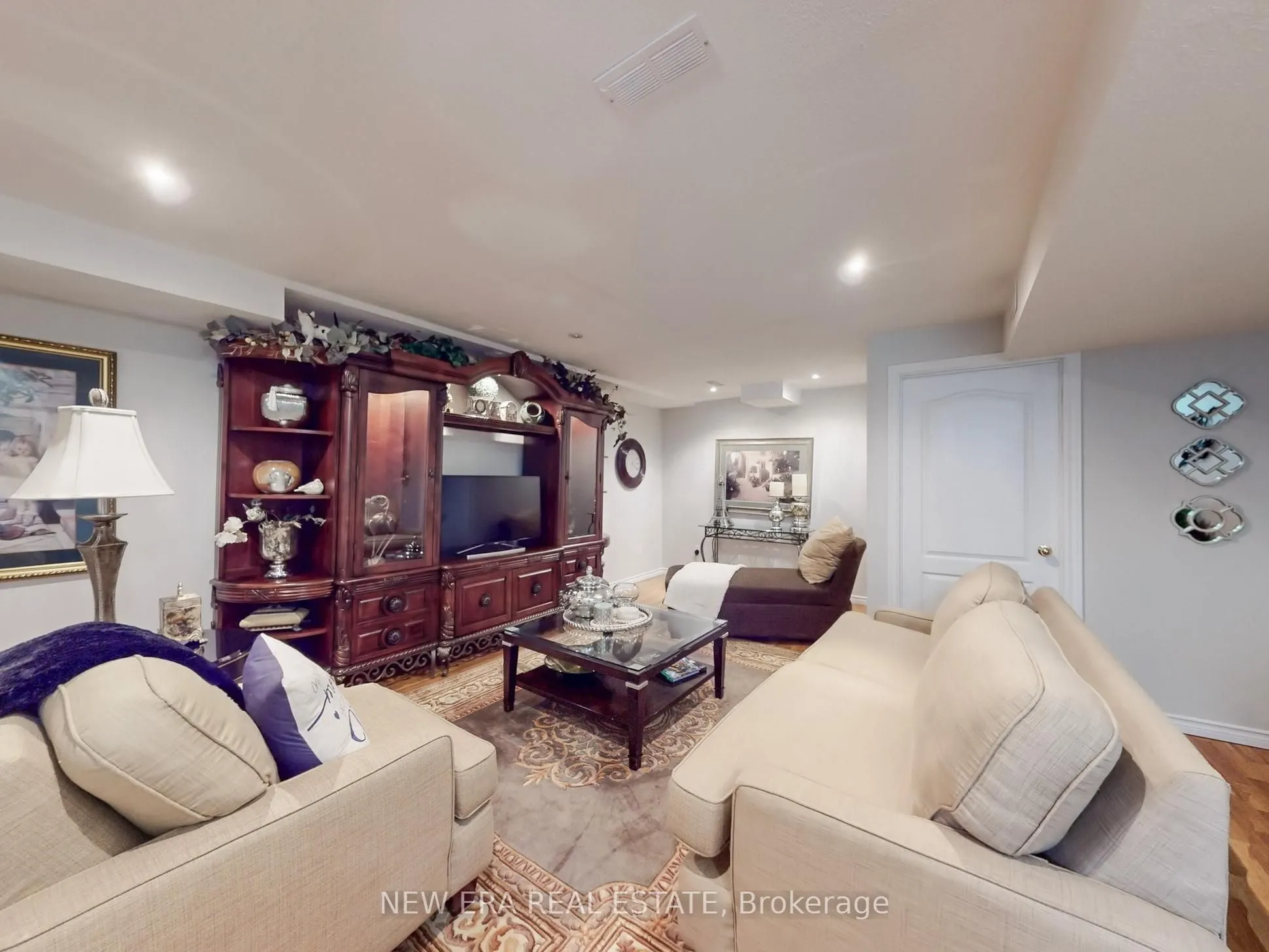 7360 Zinnia Place, #16