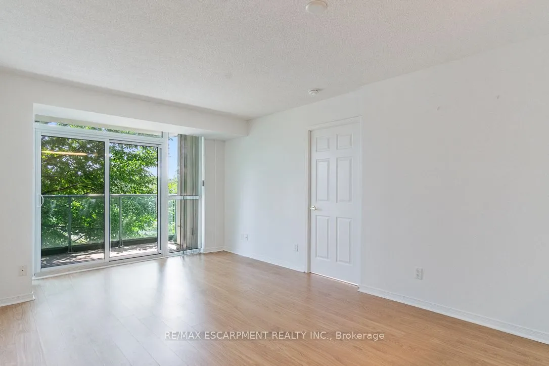 4900 Glen Erin Drive, #207