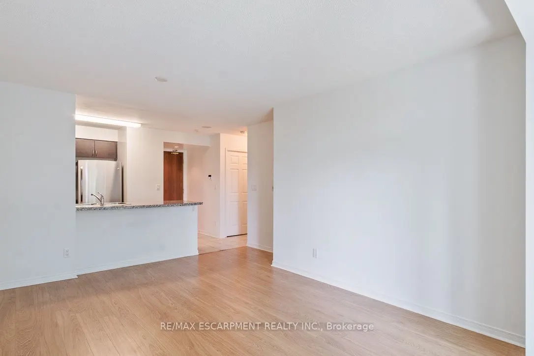 4900 Glen Erin Drive, #207