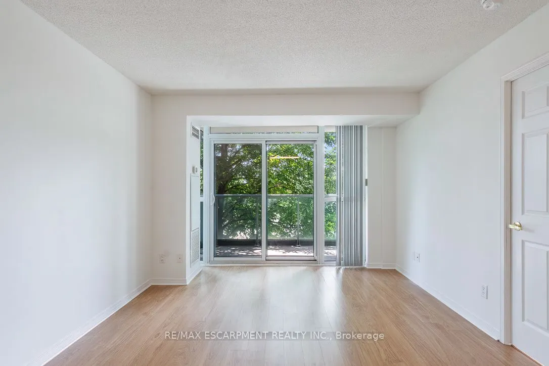 4900 Glen Erin Drive, #207