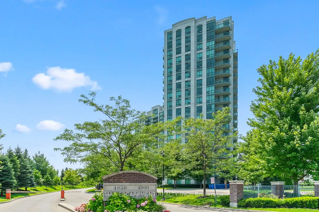 4900 Glen Erin Drive, #207