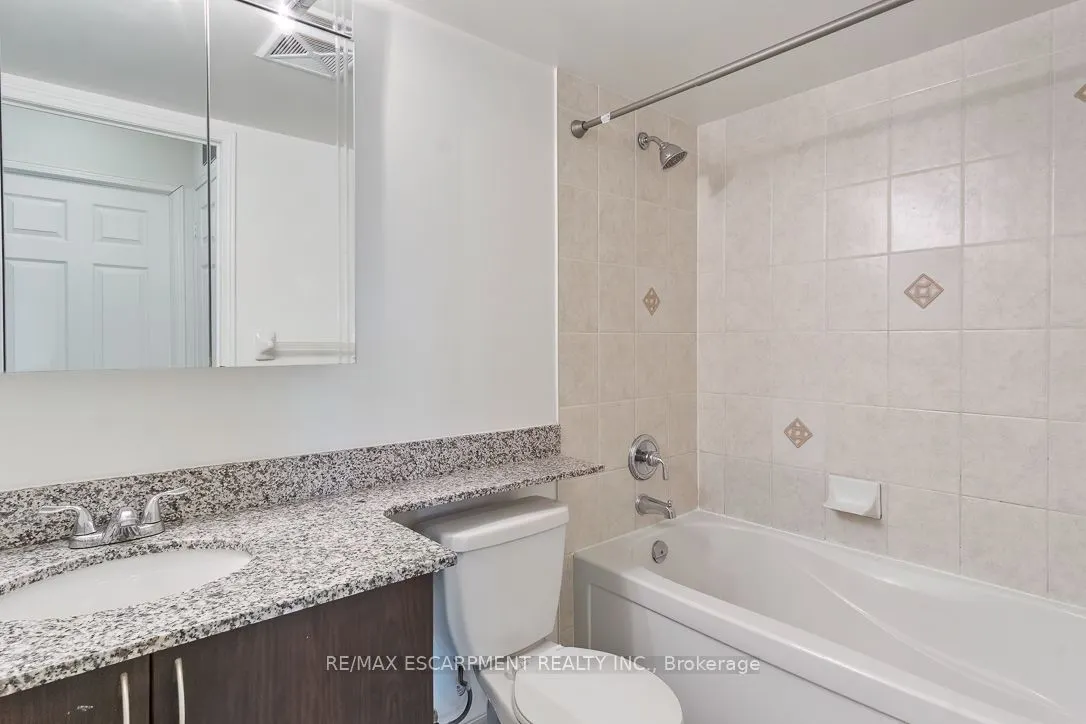 4900 Glen Erin Drive, #207