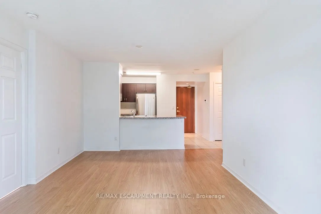 4900 Glen Erin Drive, #207