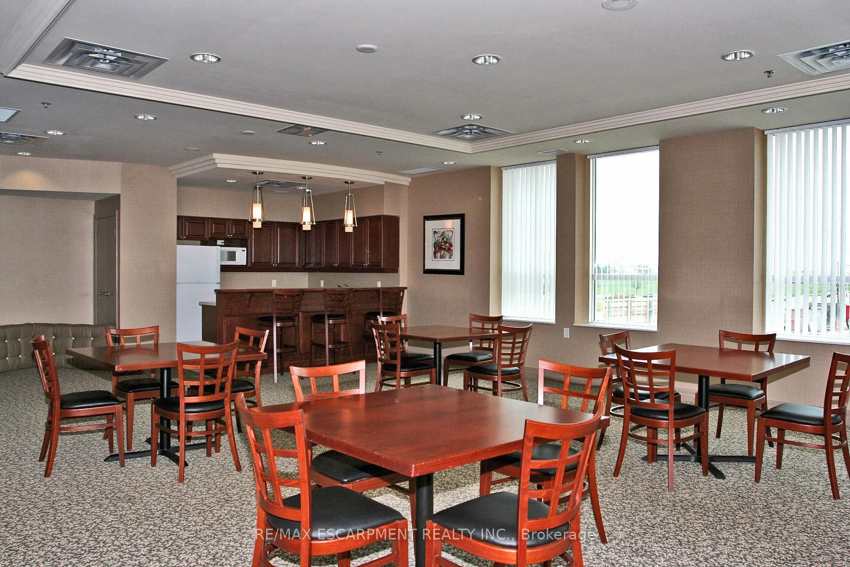 4900 Glen Erin Drive, #207