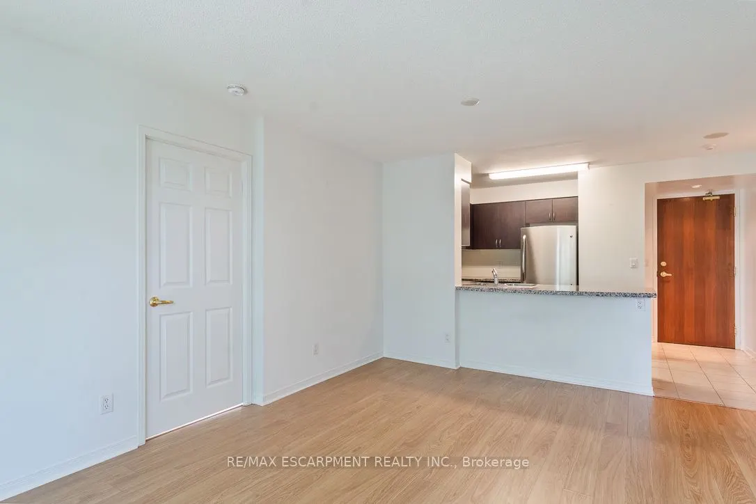 4900 Glen Erin Drive, #207