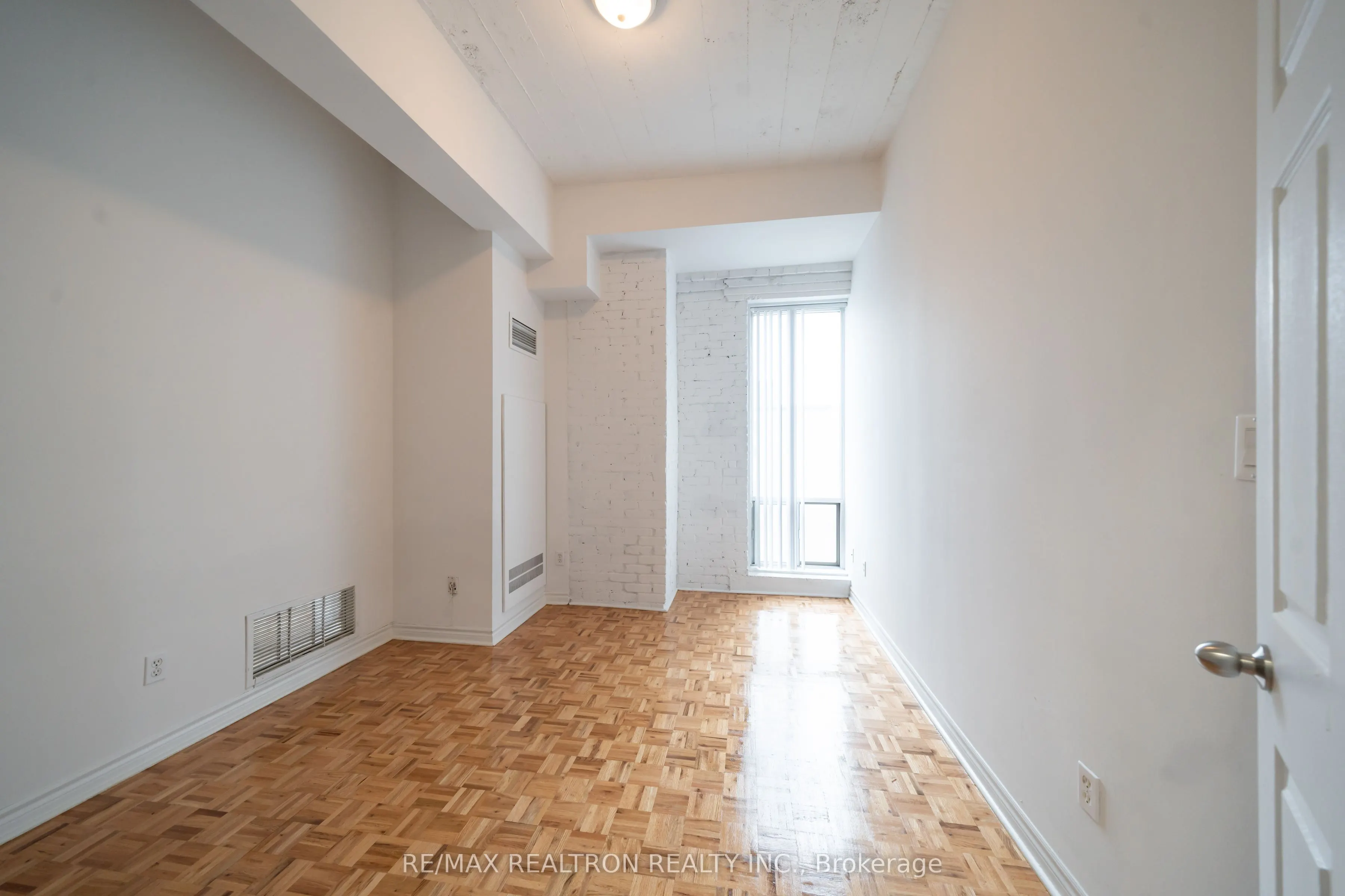 1401 Dupont Street, #524