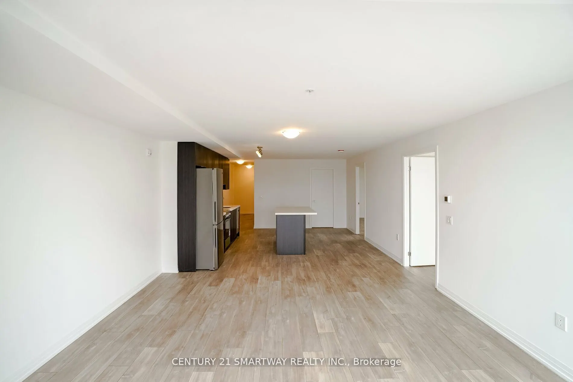 408 Browns Line, #414
