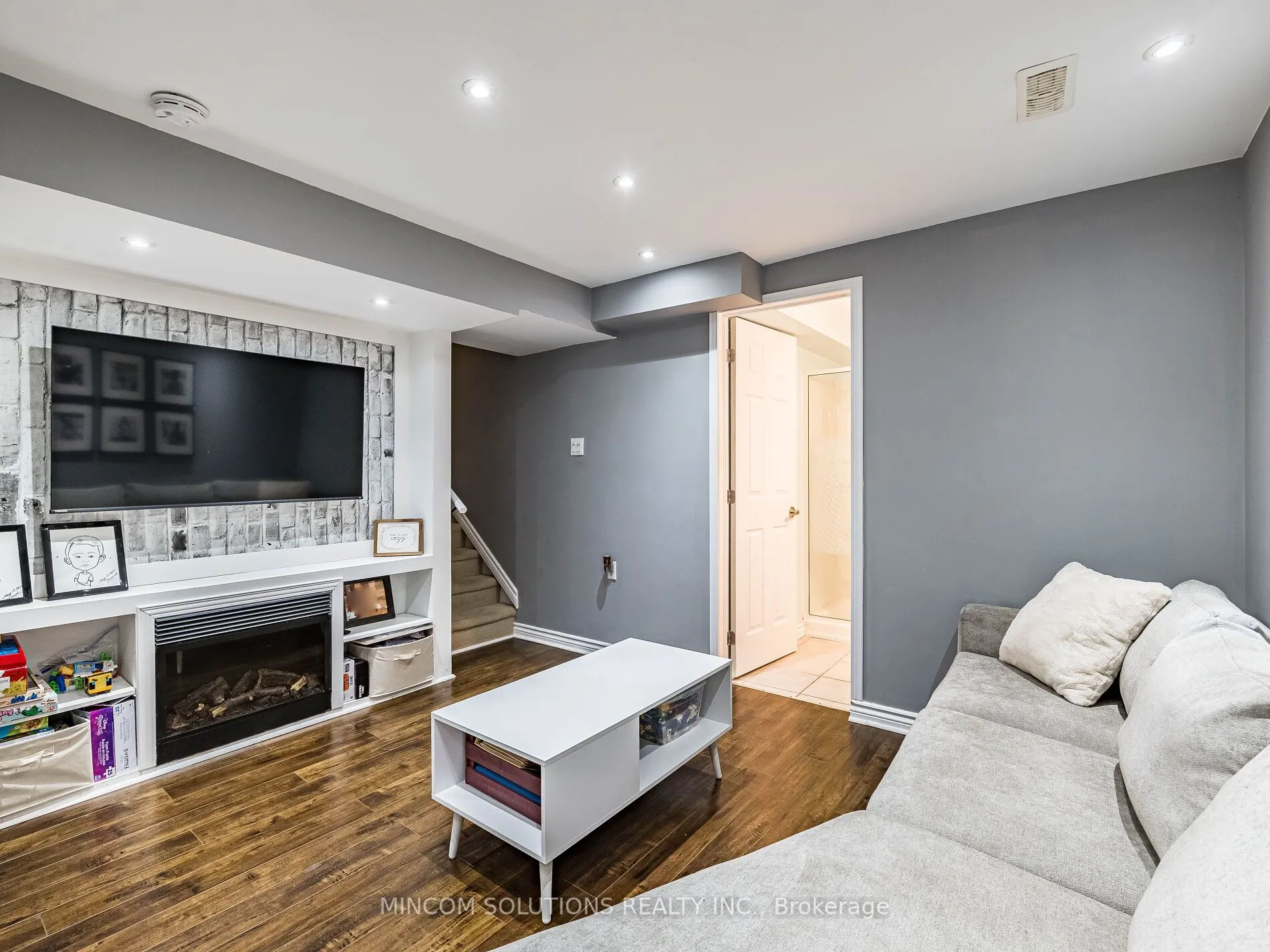 88 Corey Circle, #131