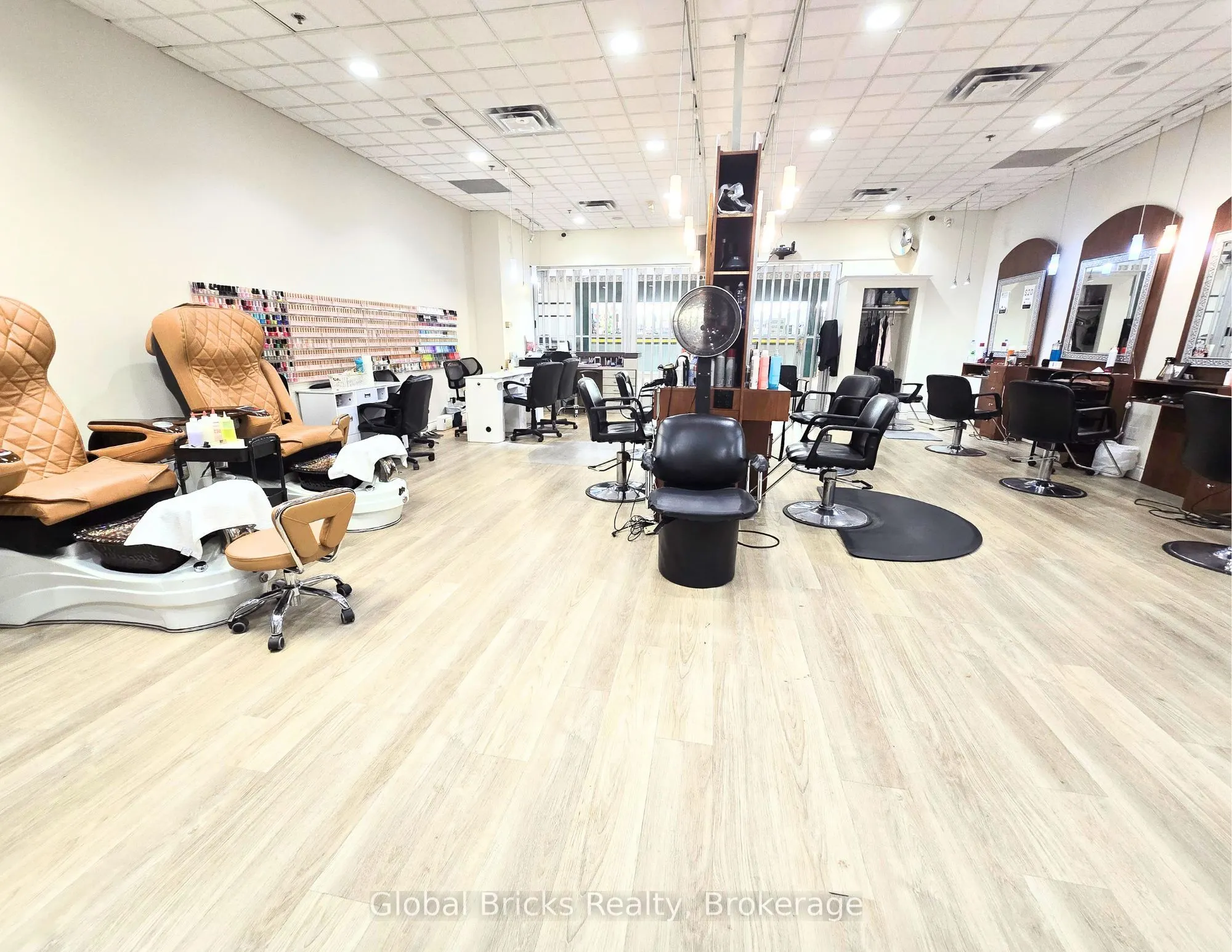 2150 Burnhamthorpe Road W