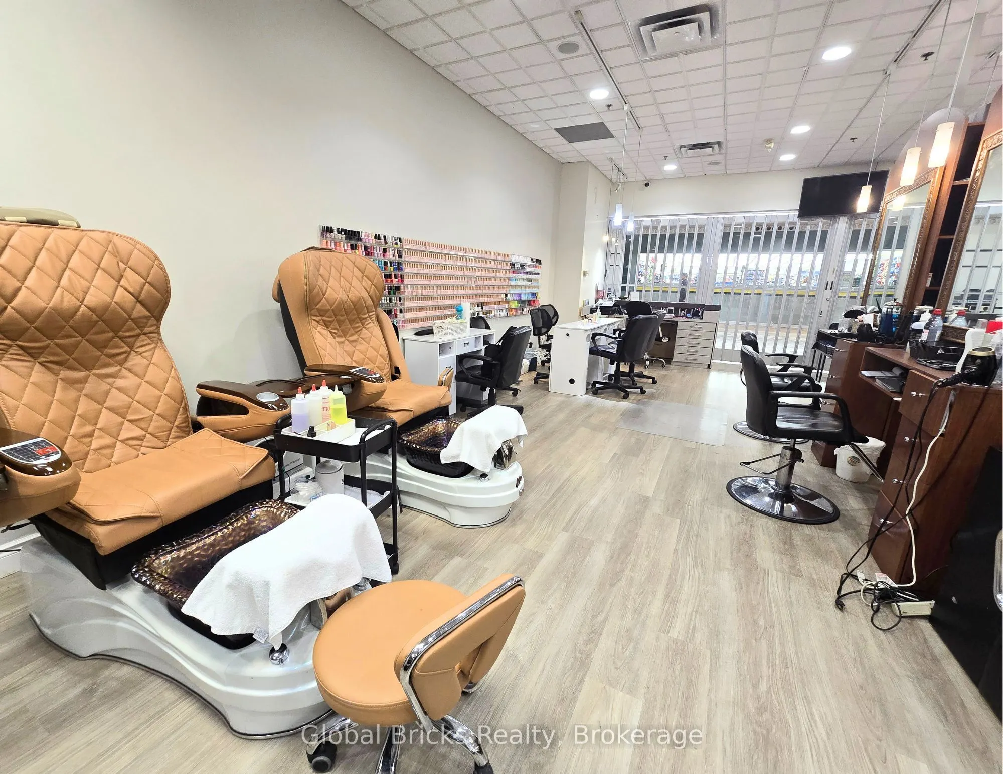 2150 Burnhamthorpe Road W