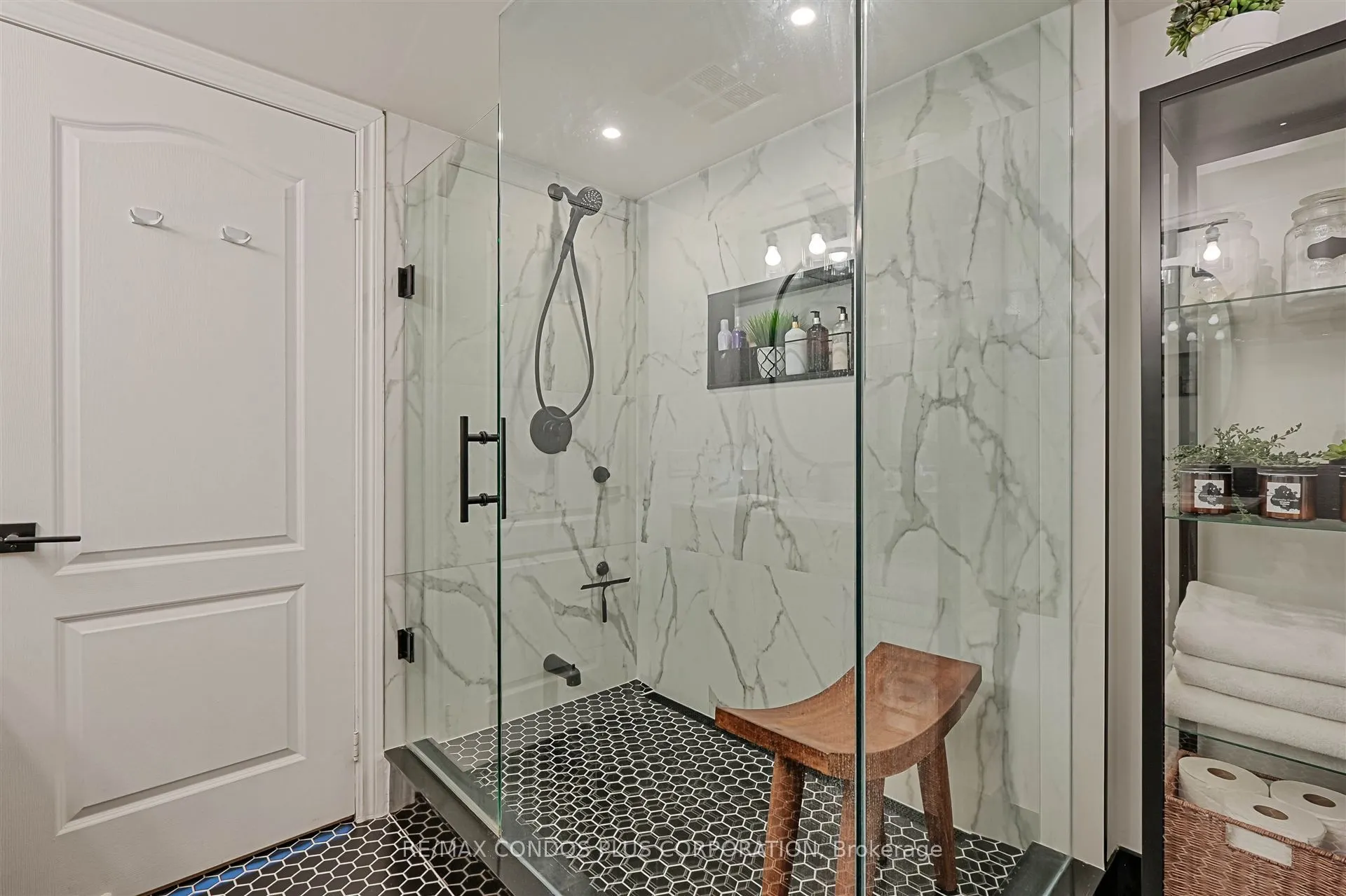 2111 Lake Shore Boulevard W, #912