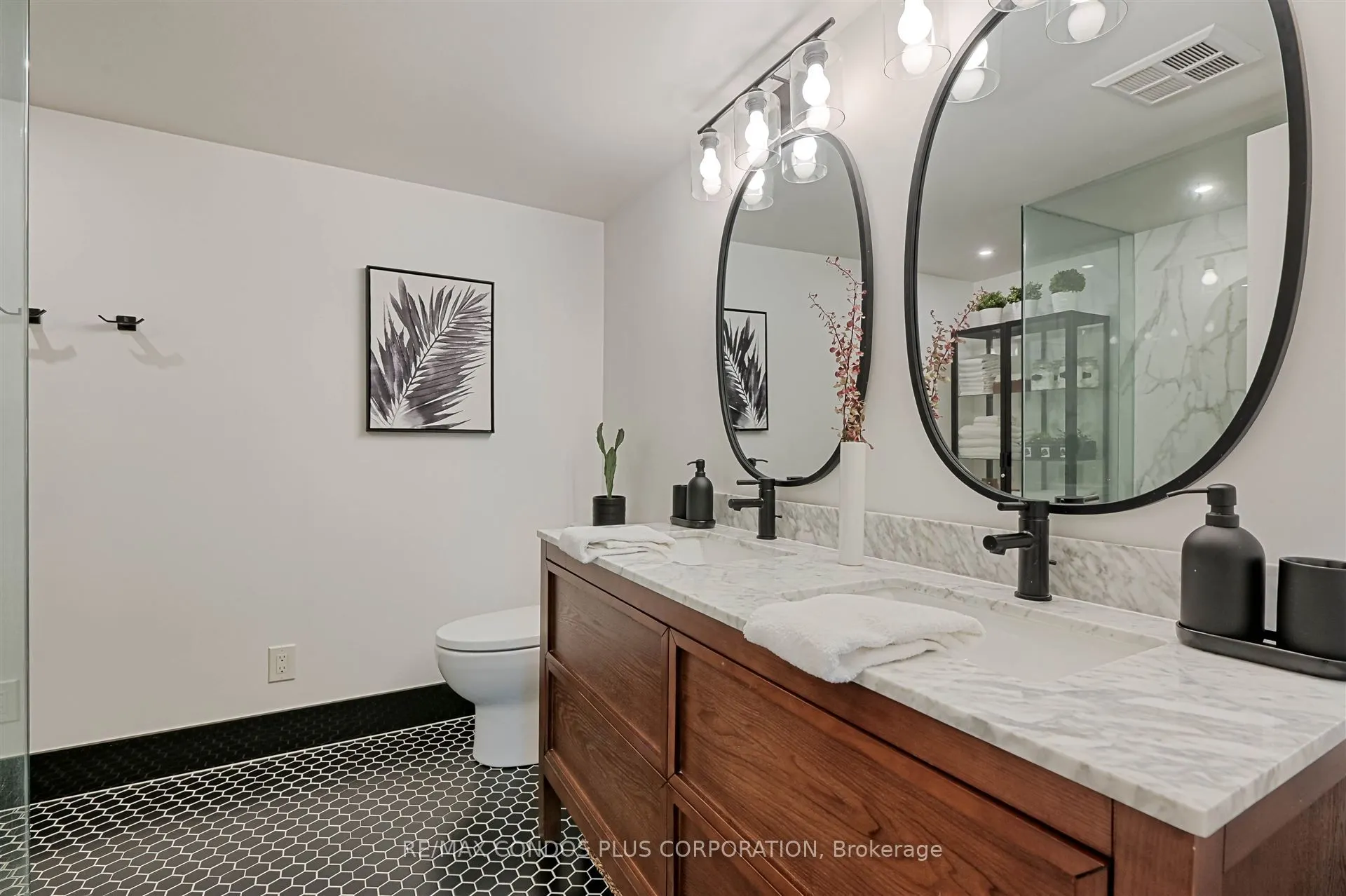 2111 Lake Shore Boulevard W, #912
