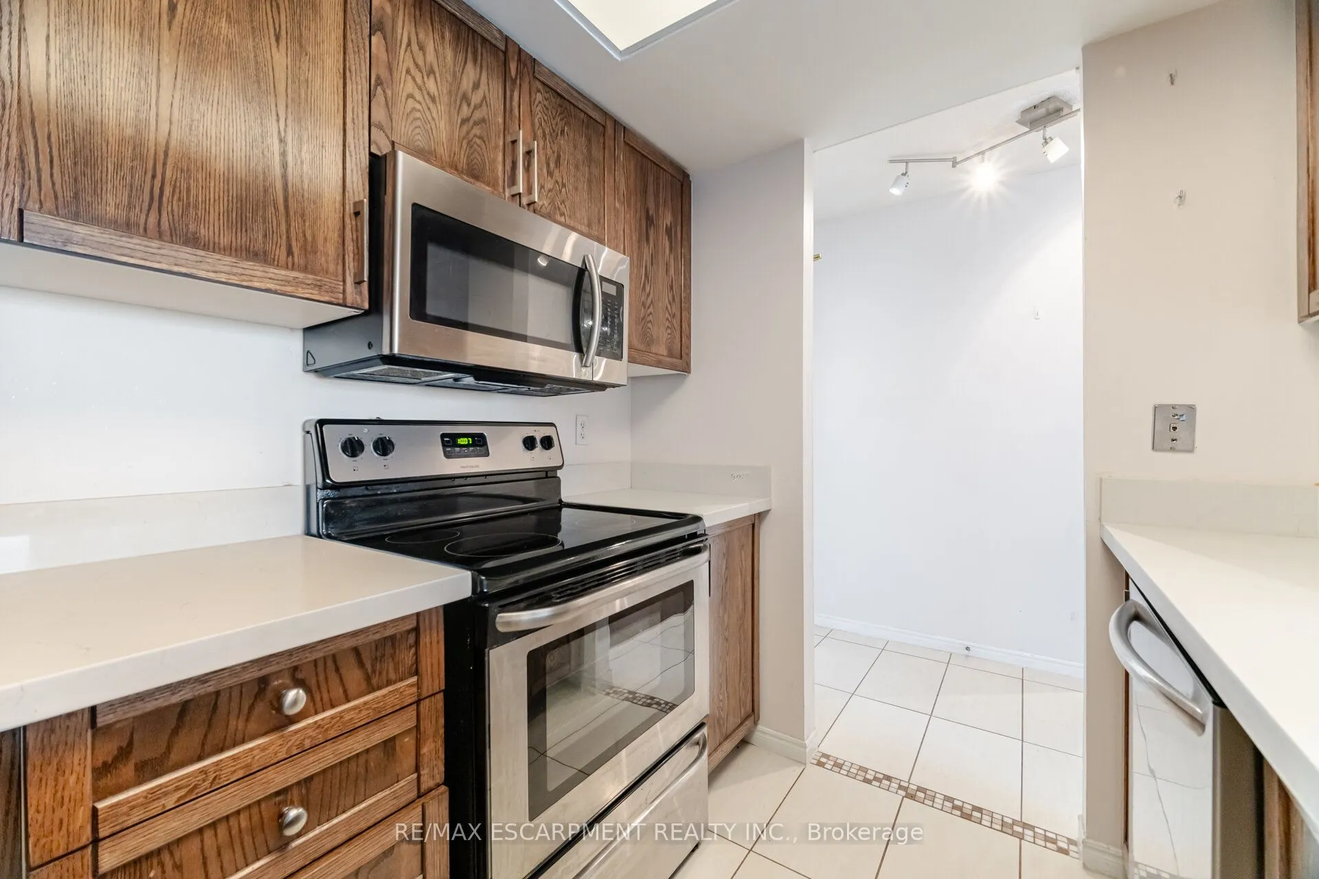 1001 Cedarglen Gate, #716