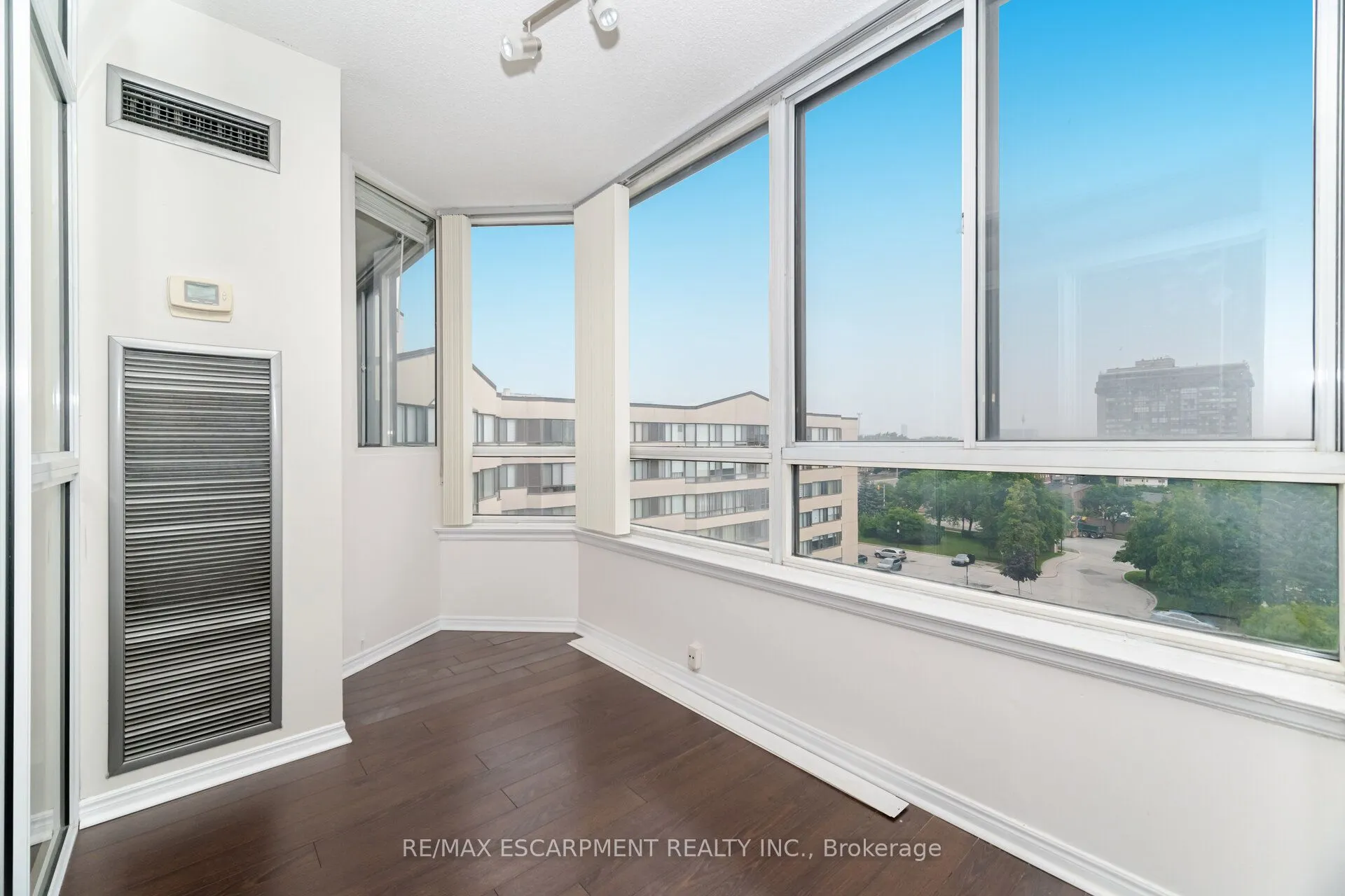 1001 Cedarglen Gate, #716