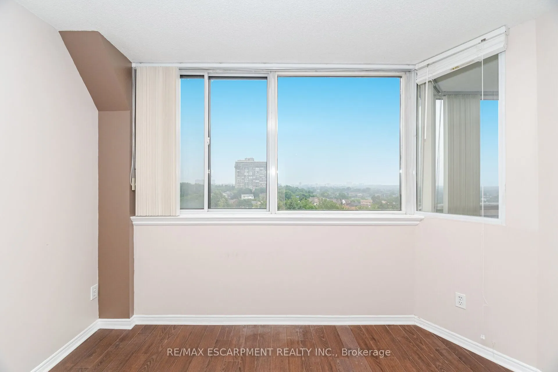 1001 Cedarglen Gate, #716