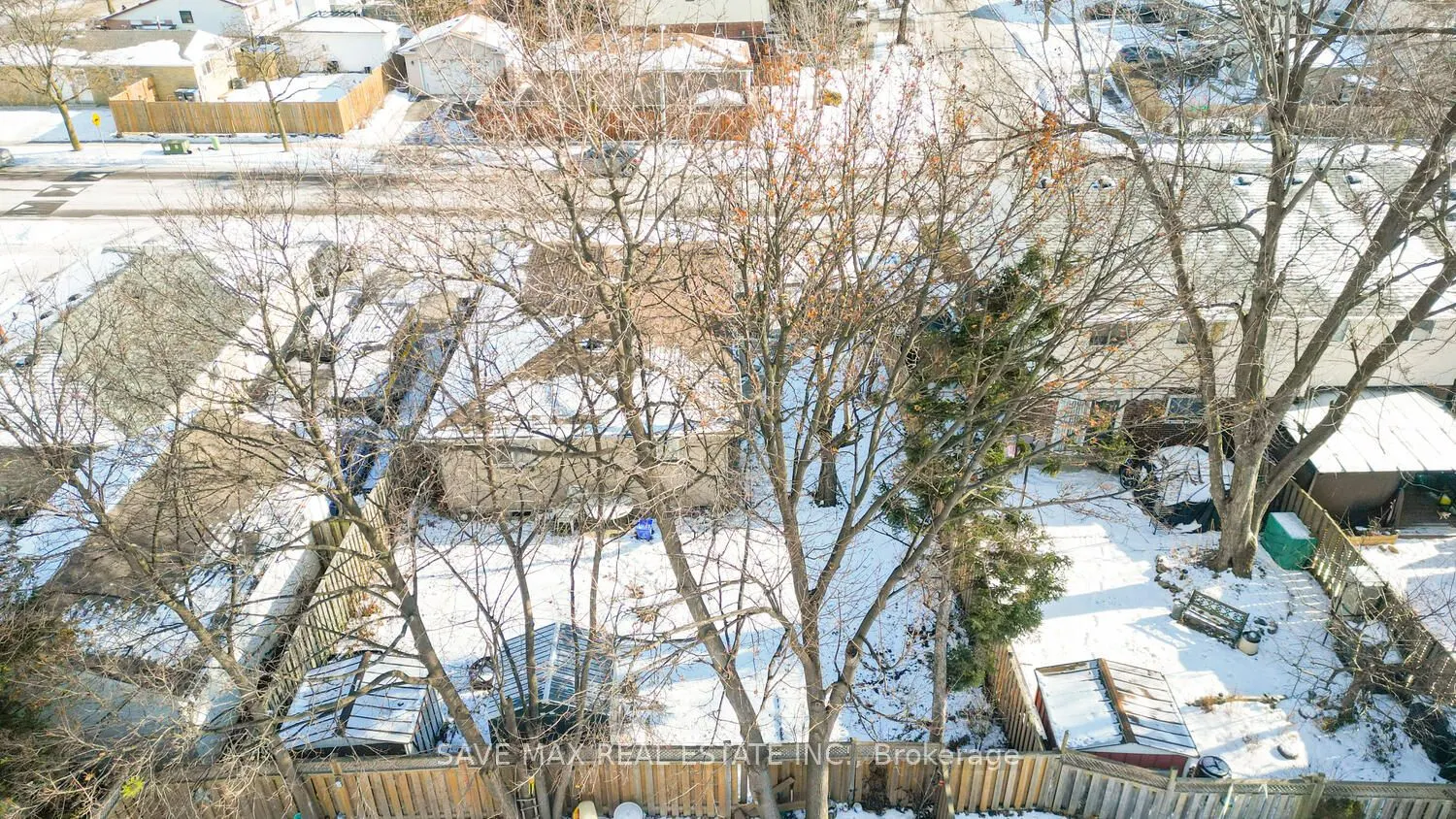 102 SUTHERLAND Avenue