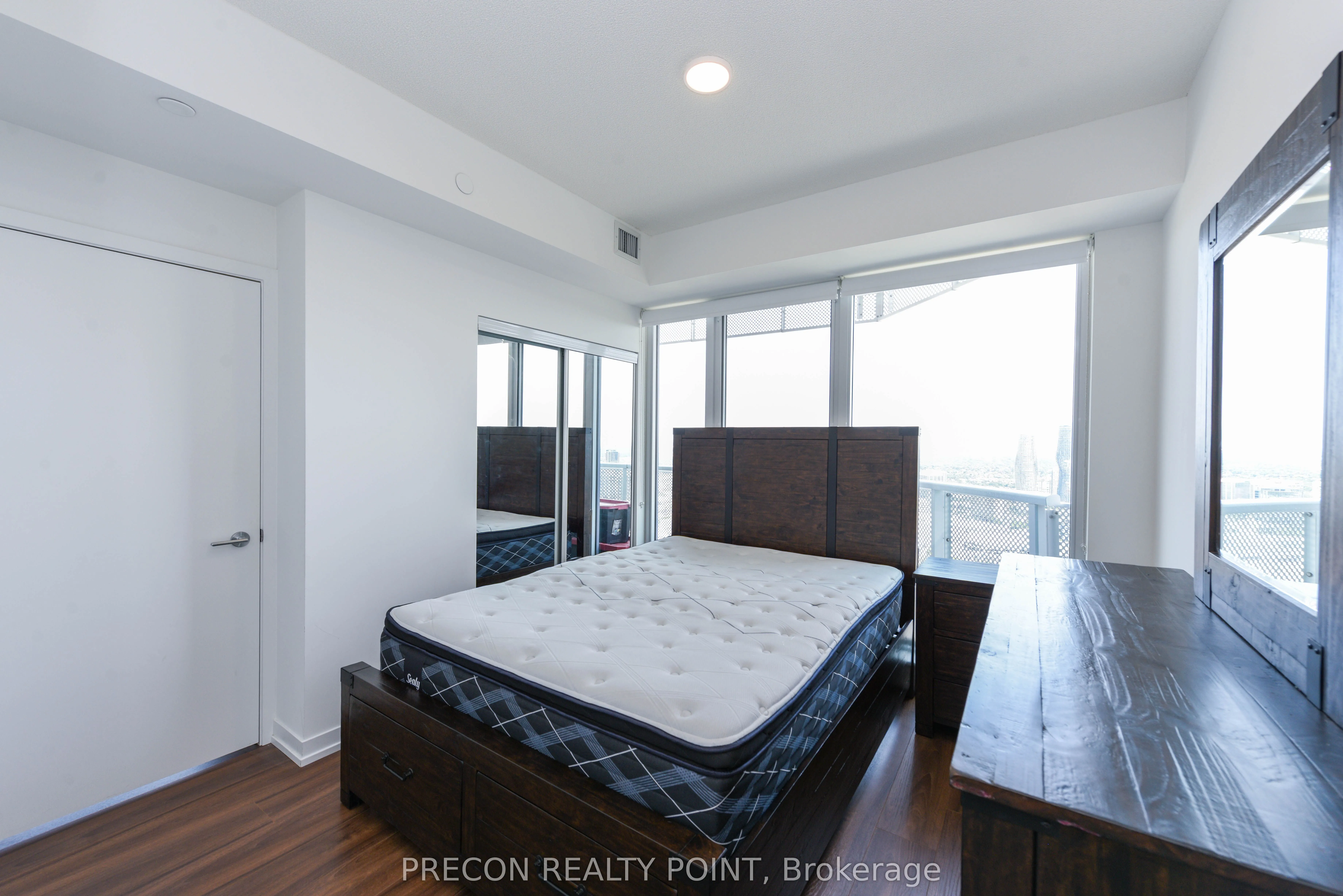 4065 Confederation Parkway, #4004