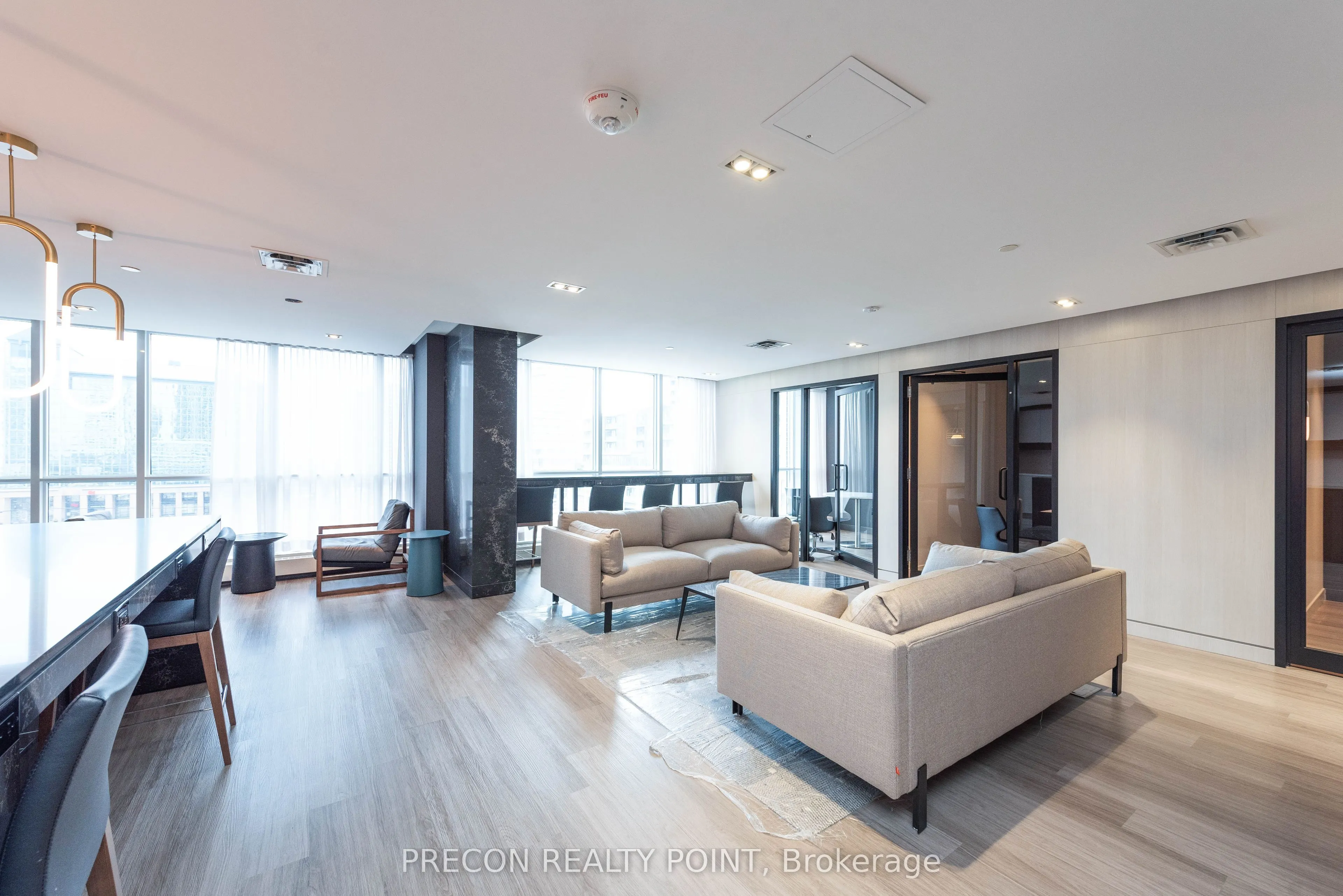 4065 Confederation Parkway, #4004