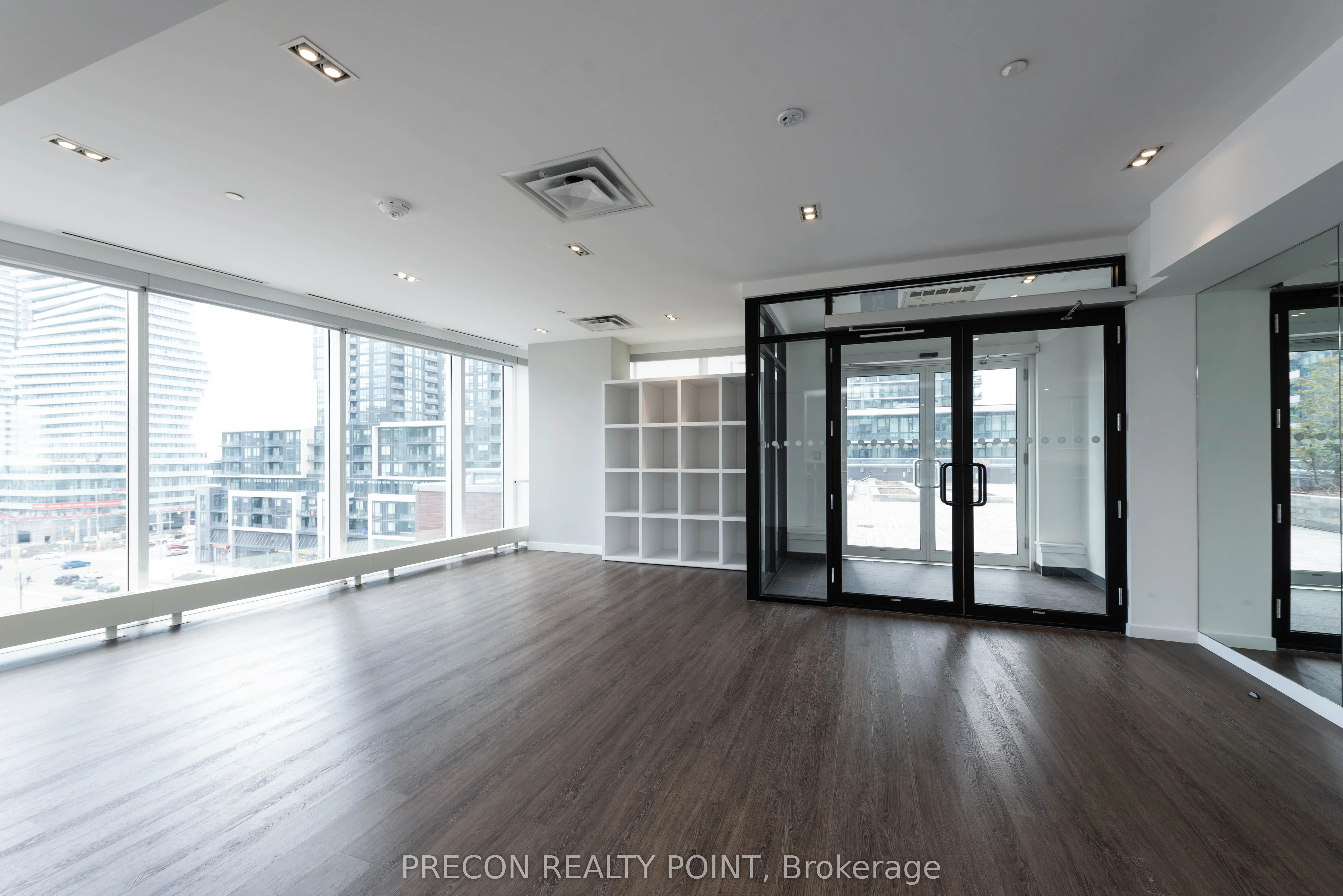 4065 Confederation Parkway, #4004