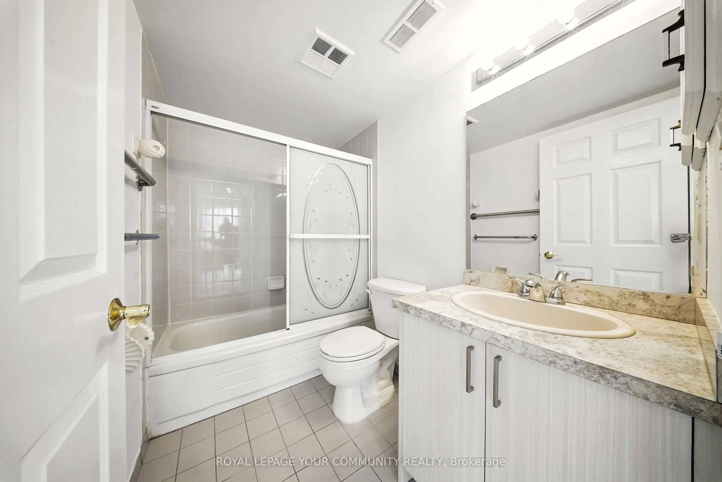 330 Rathburn Road W, #1404