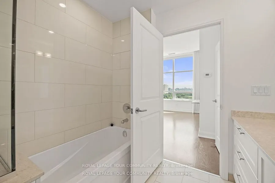 35 Fontenay Court, #1205