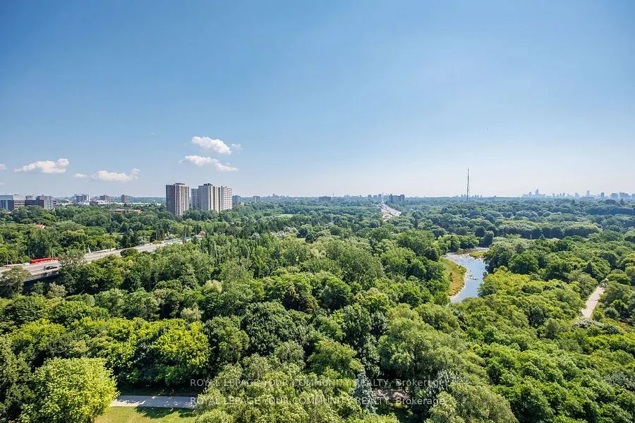 35 Fontenay Court, #1205