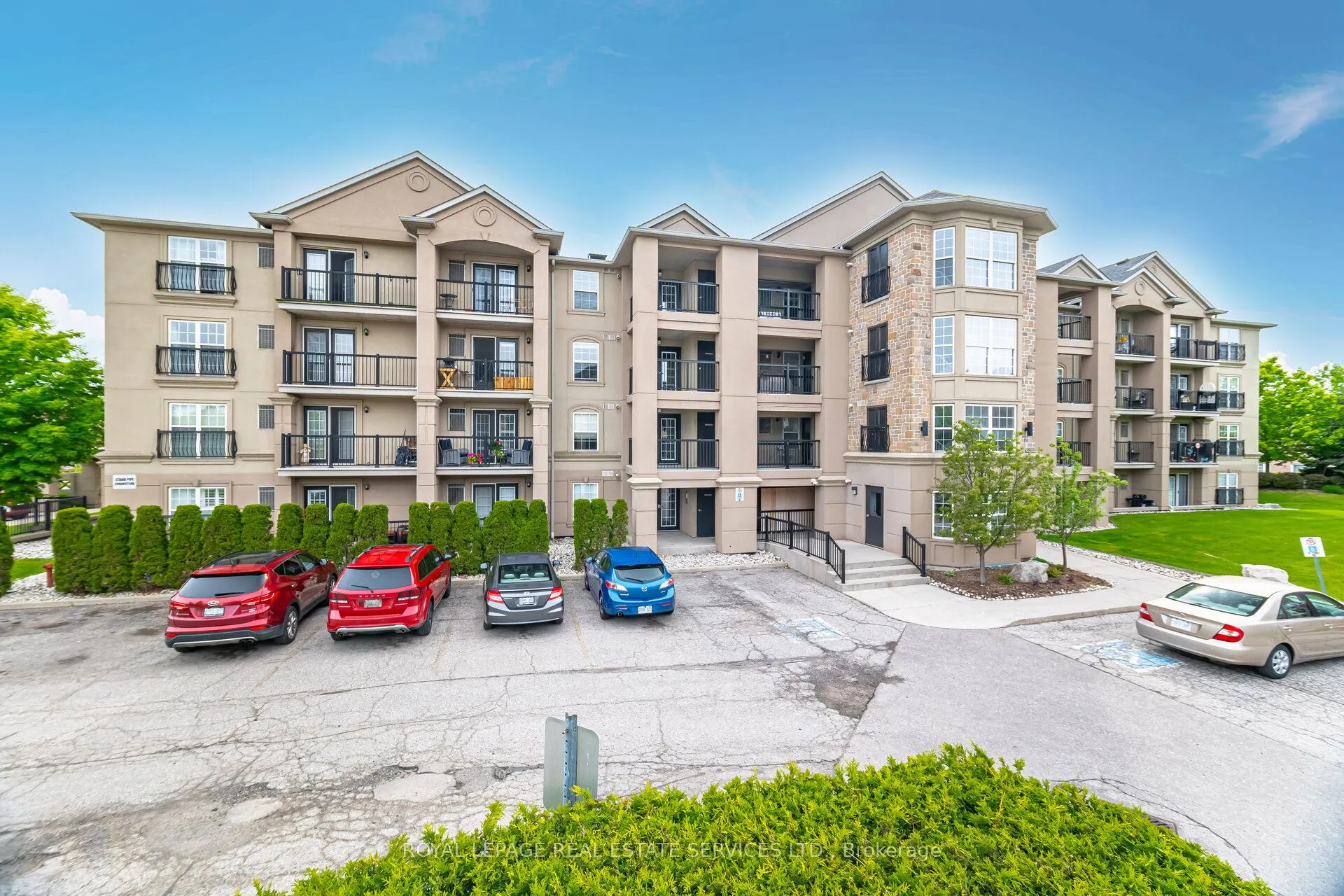 1471 Maple Avenue, #110
