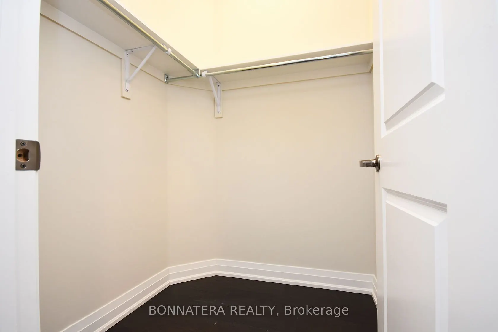 2461 Belt Lane