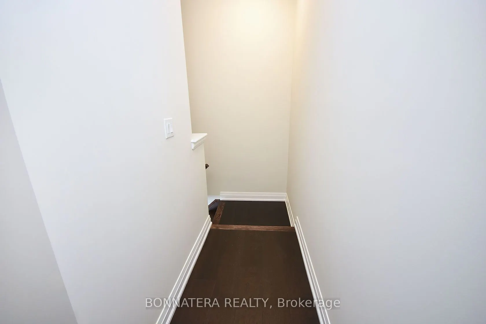 2461 Belt Lane