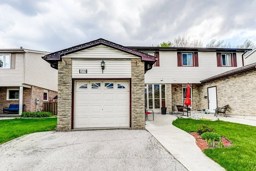 2779 Andorra Circle